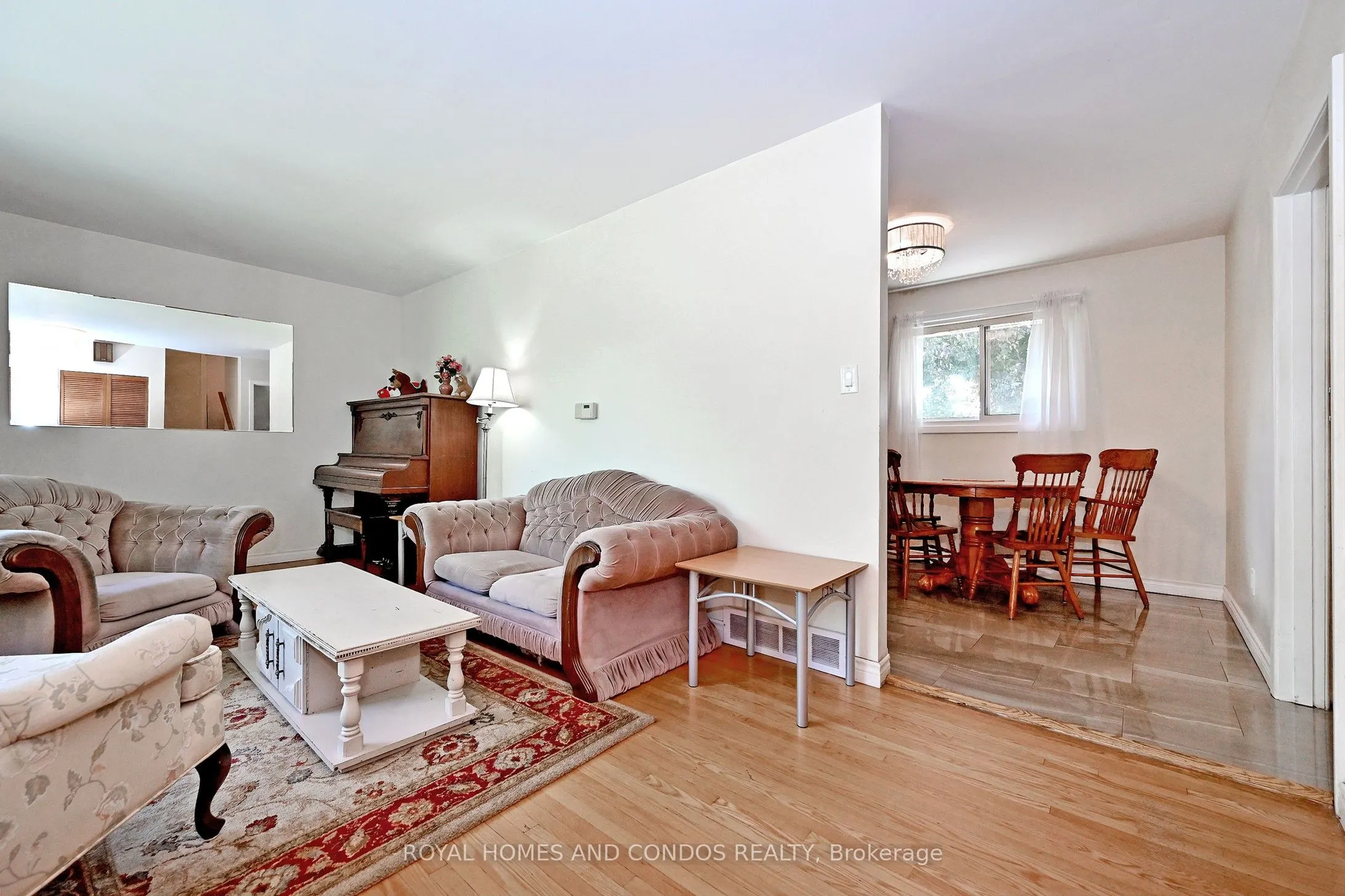 6 Raylawn Crescent