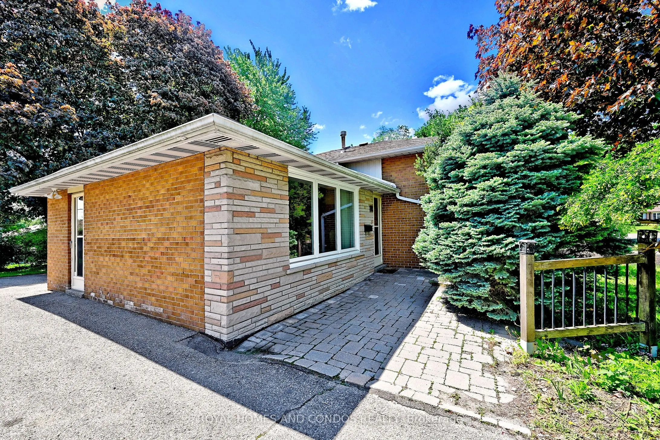 6 Raylawn Crescent