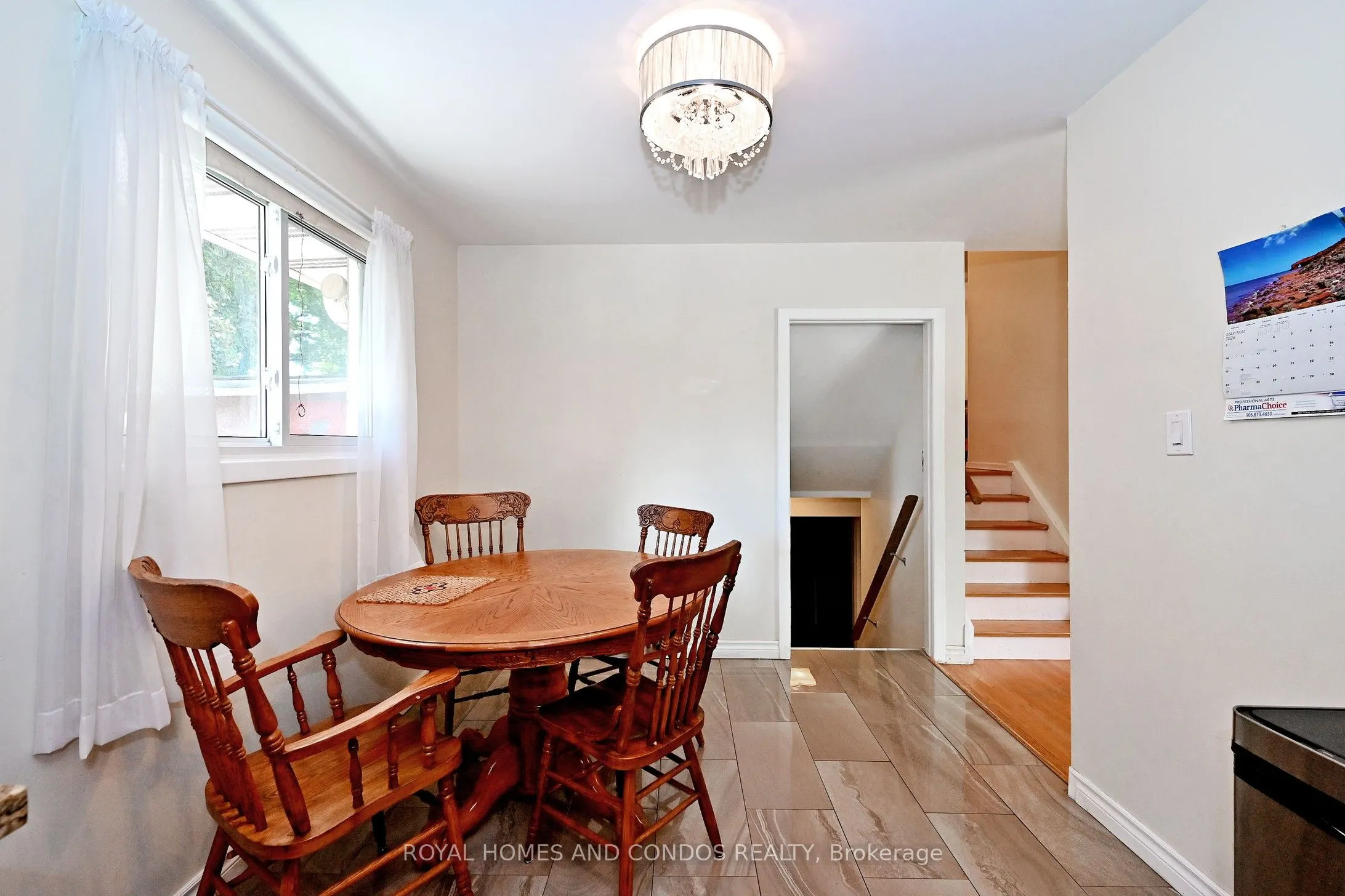 6 Raylawn Crescent