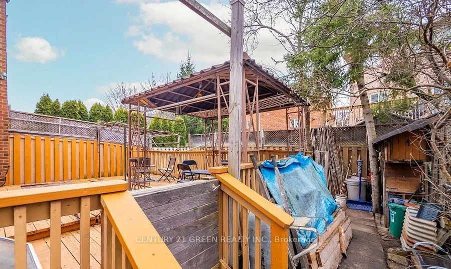 338 Hillside Drive