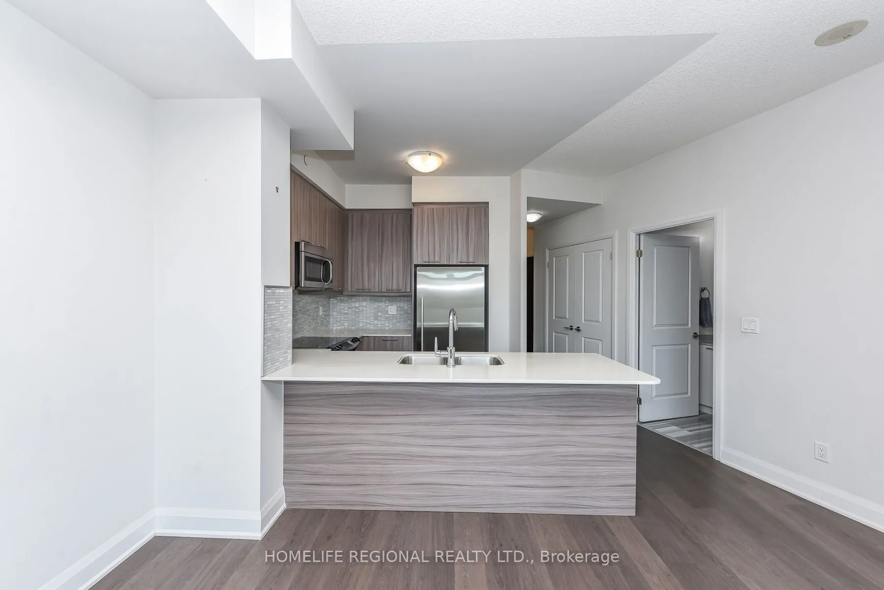 25 Fontenay Court #1306