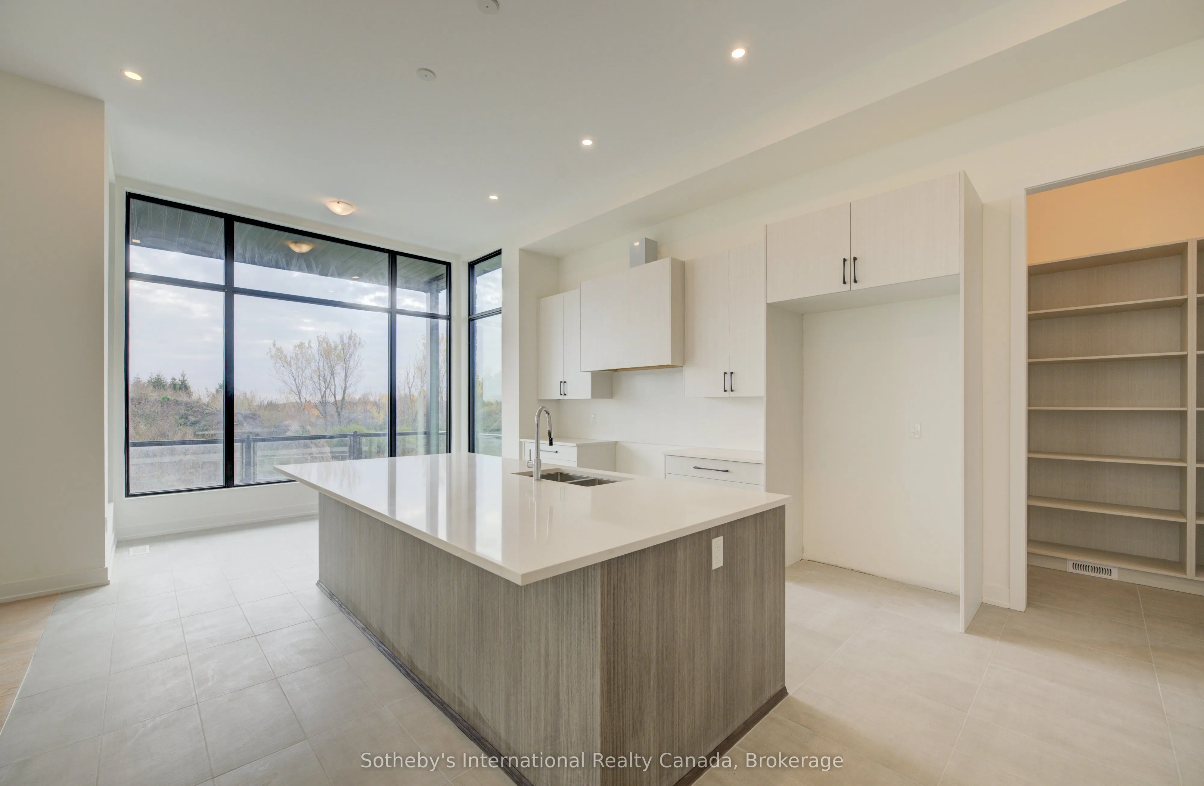 6 Sugarbush Court