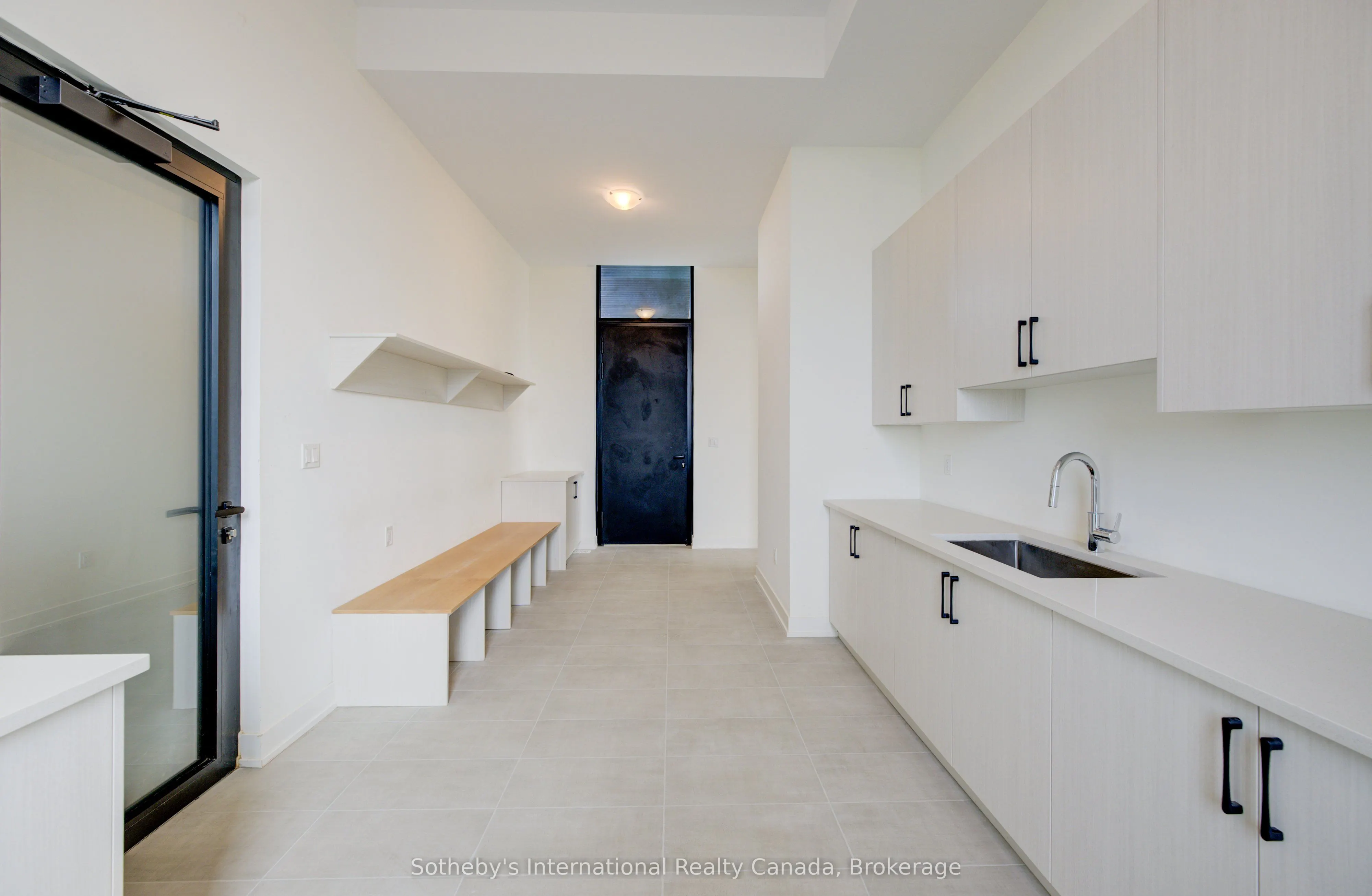 6 Sugarbush Court