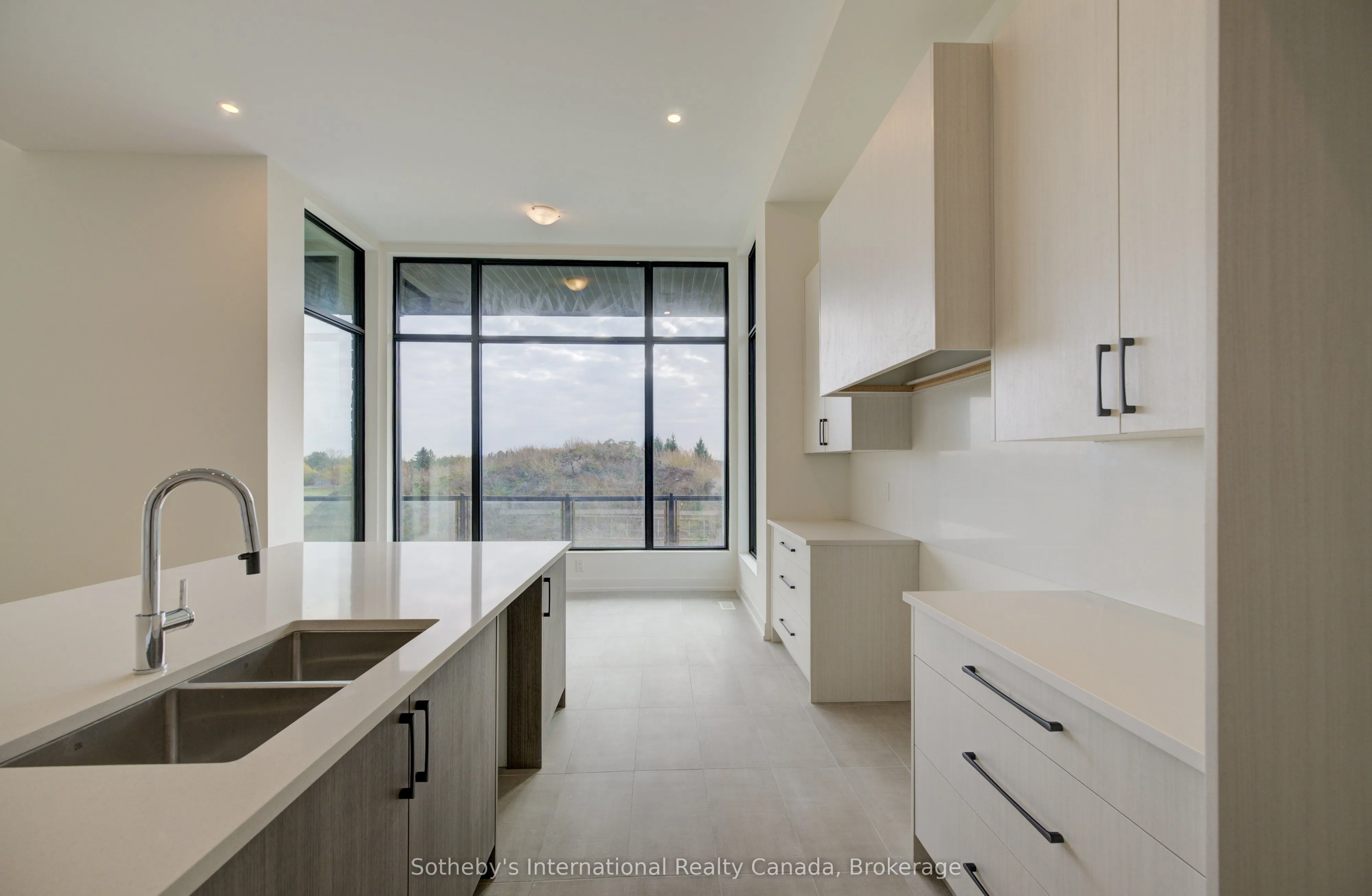 6 Sugarbush Court