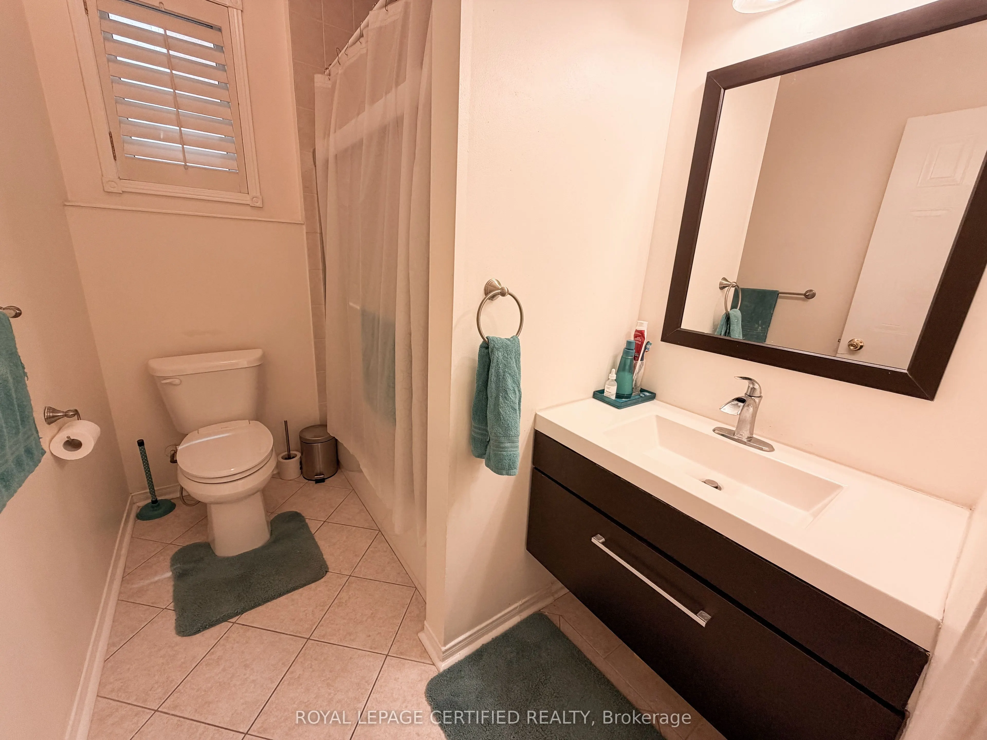 7349 Zinnia Place