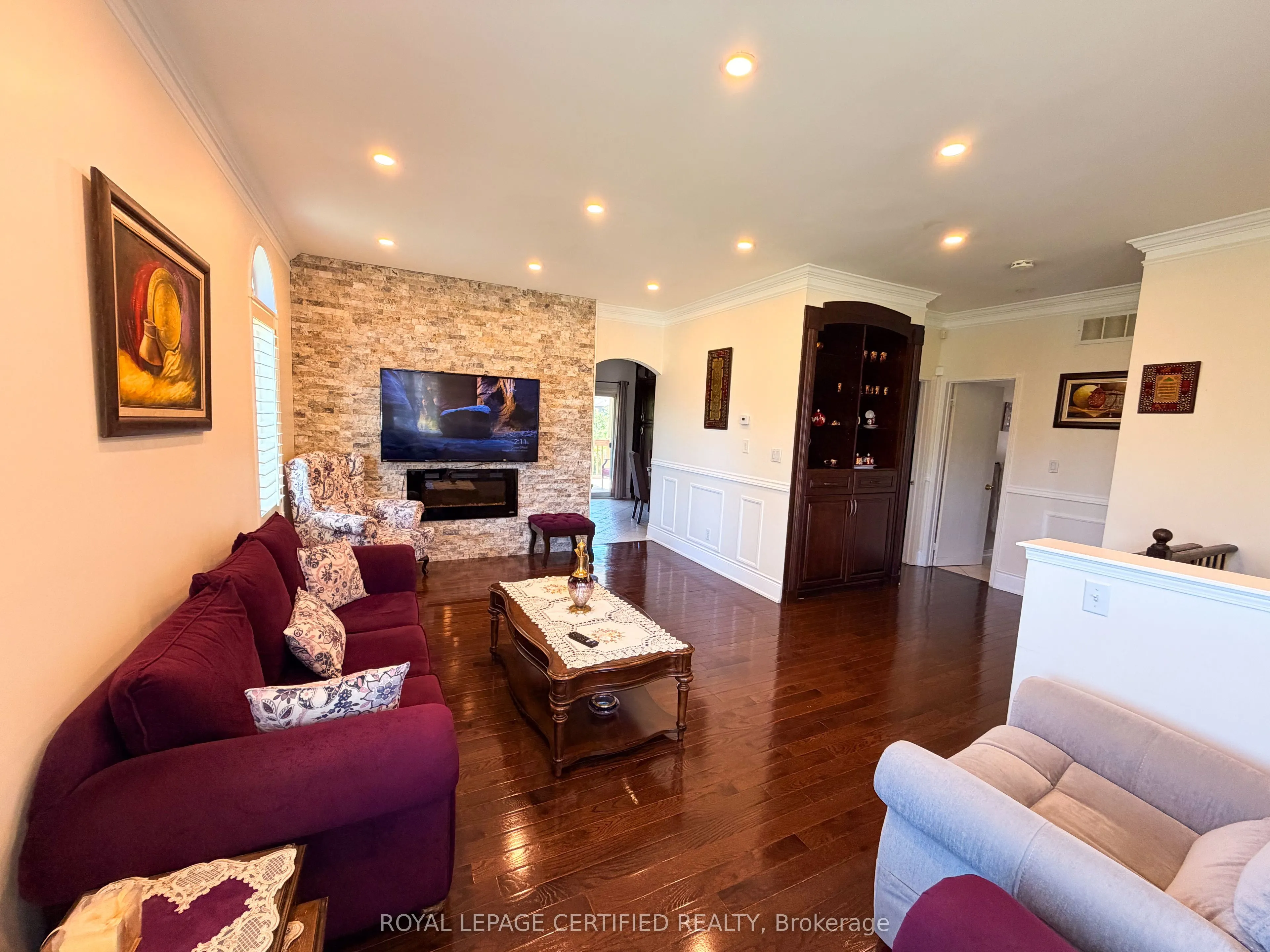 7349 Zinnia Place
