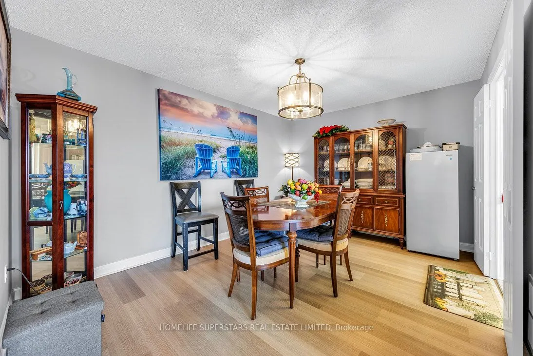 24 Hanover Road #907