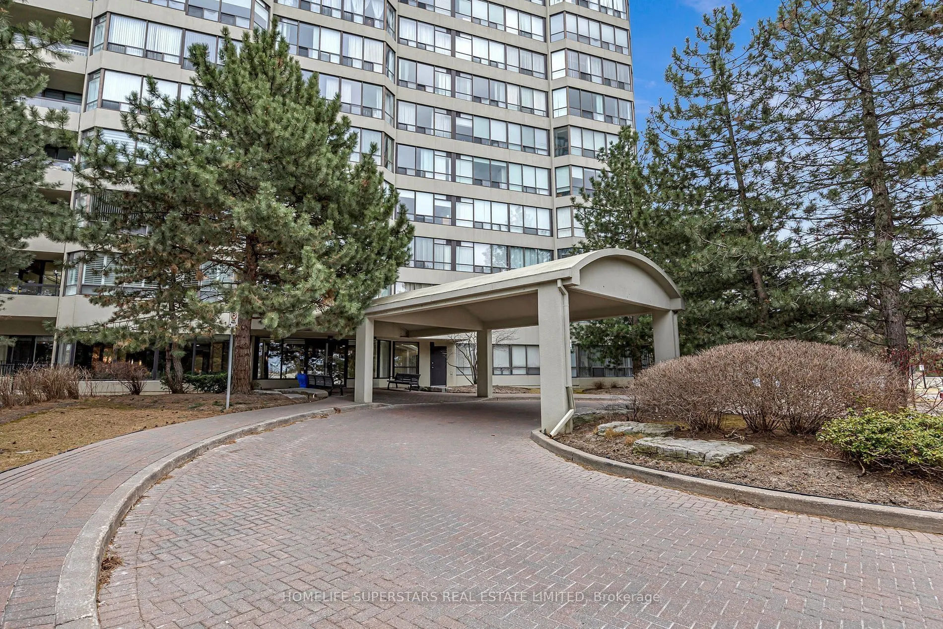 24 Hanover Road #907