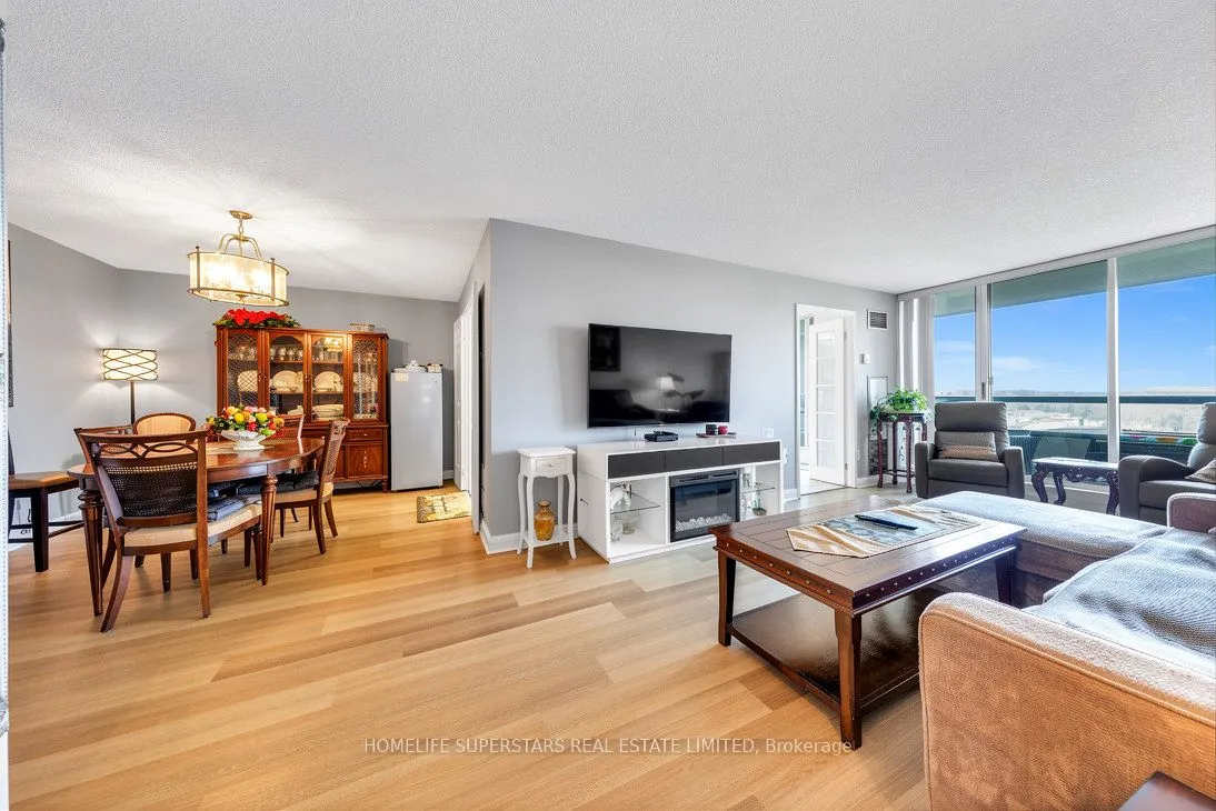 24 Hanover Road #907