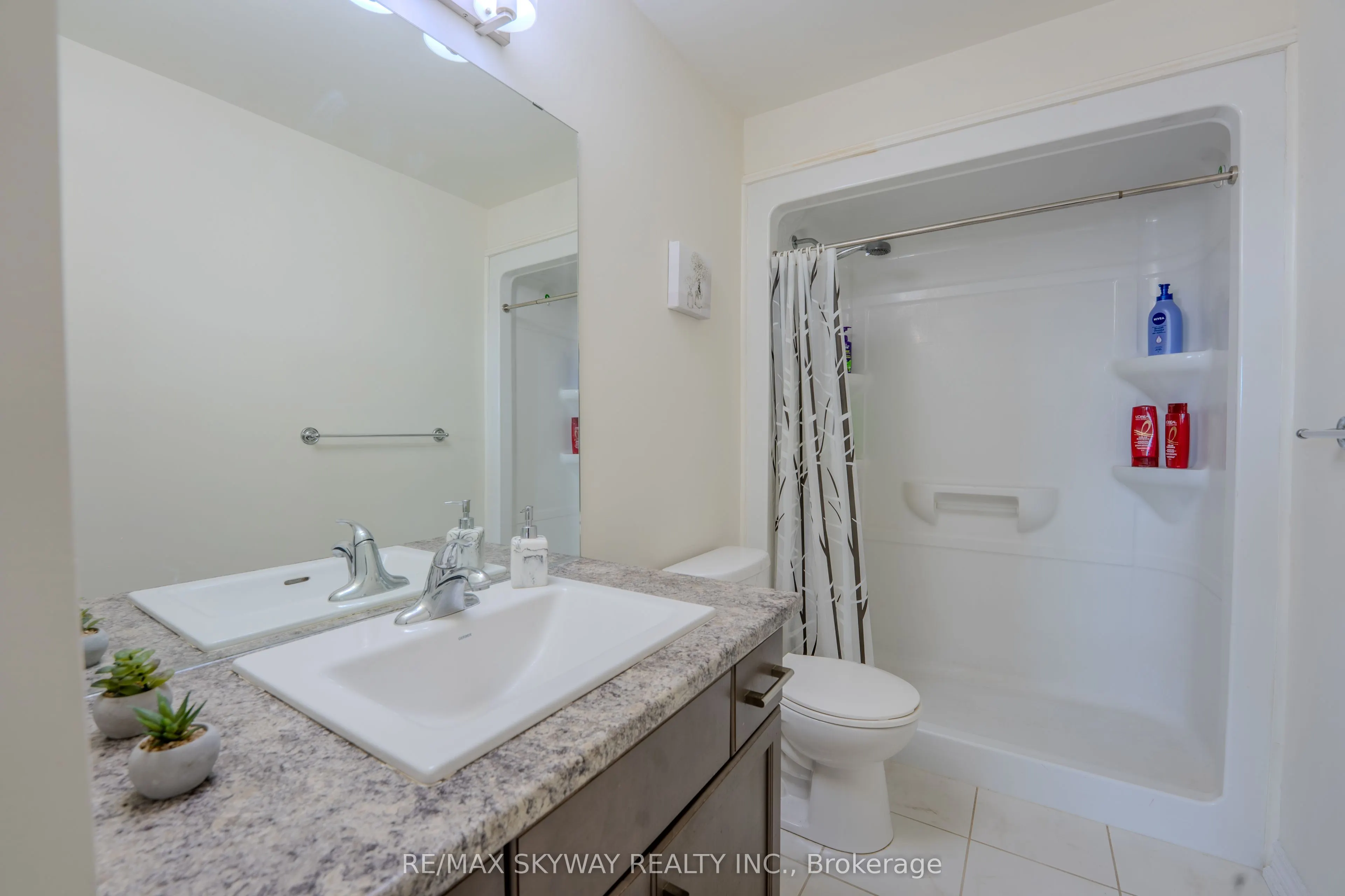 640 Sauve Street #420