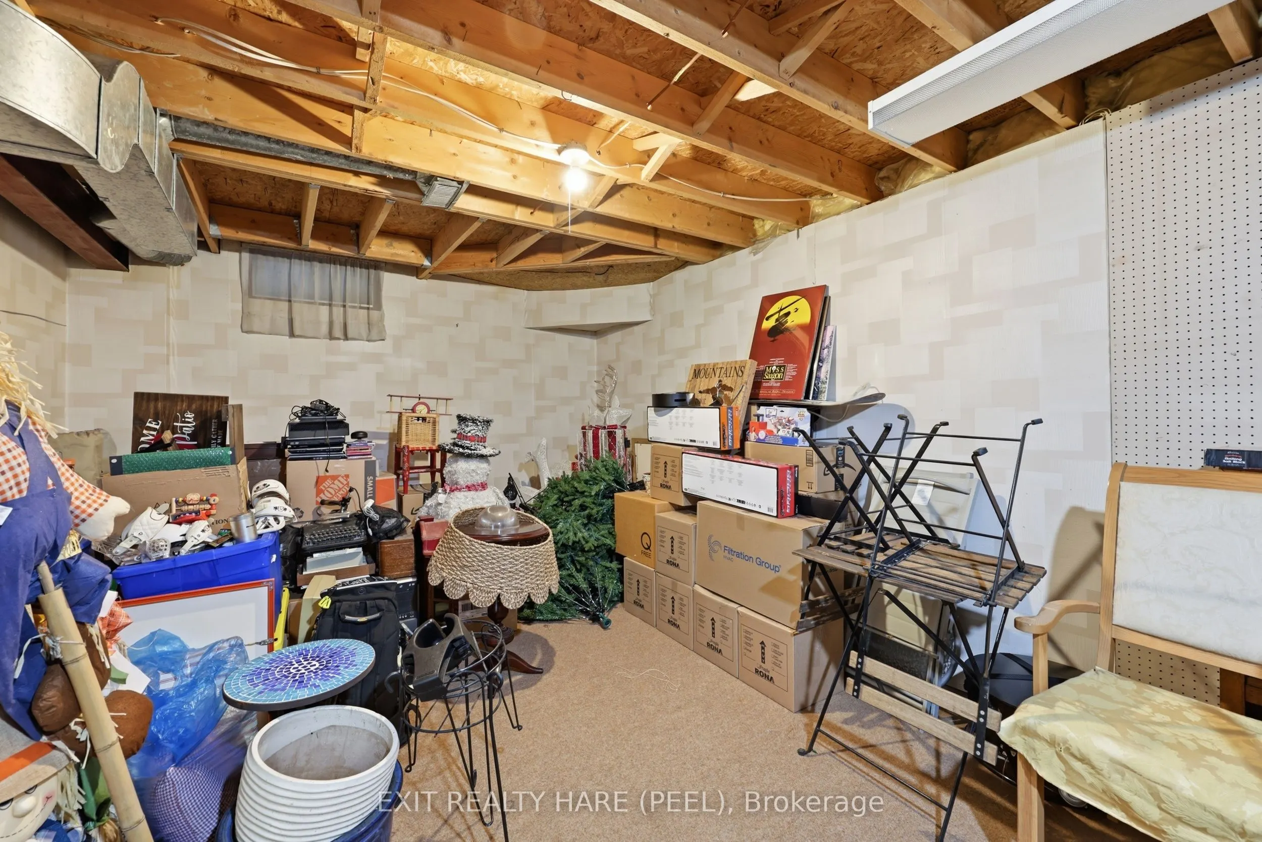 77 Lord Simcoe Drive