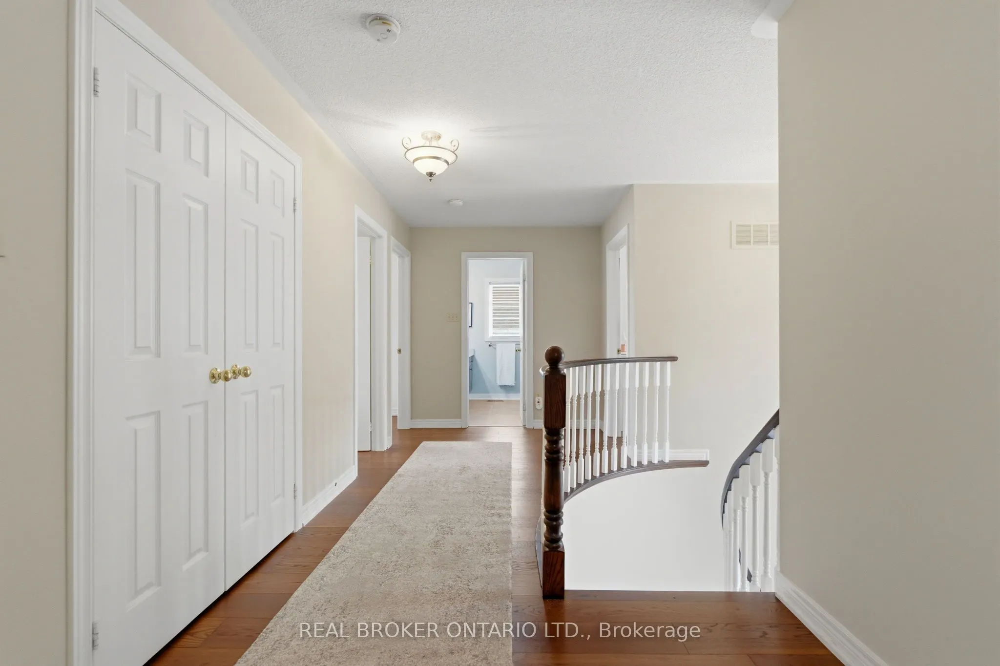 2205 Shaftesbury Court