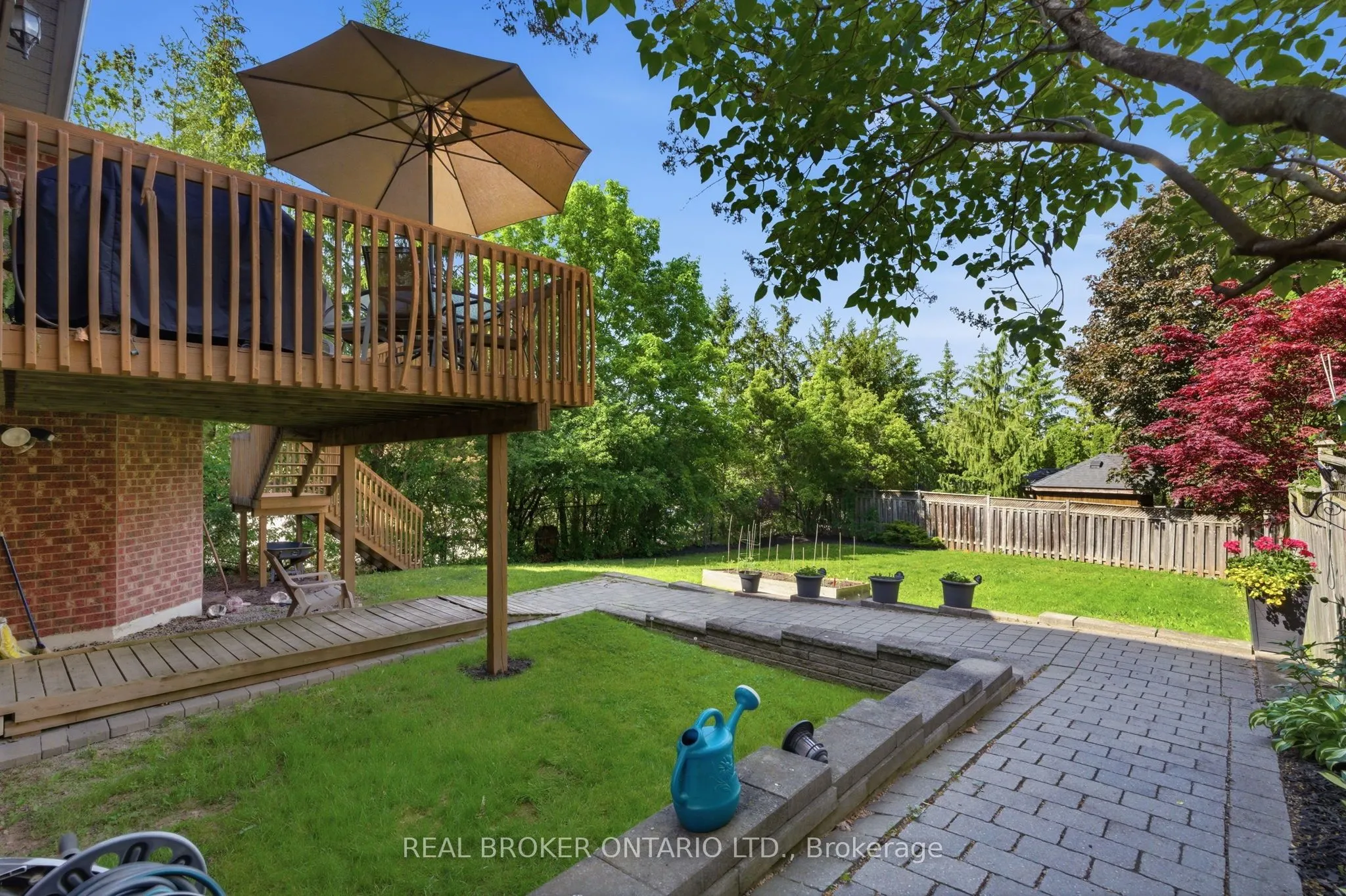 2205 Shaftesbury Court