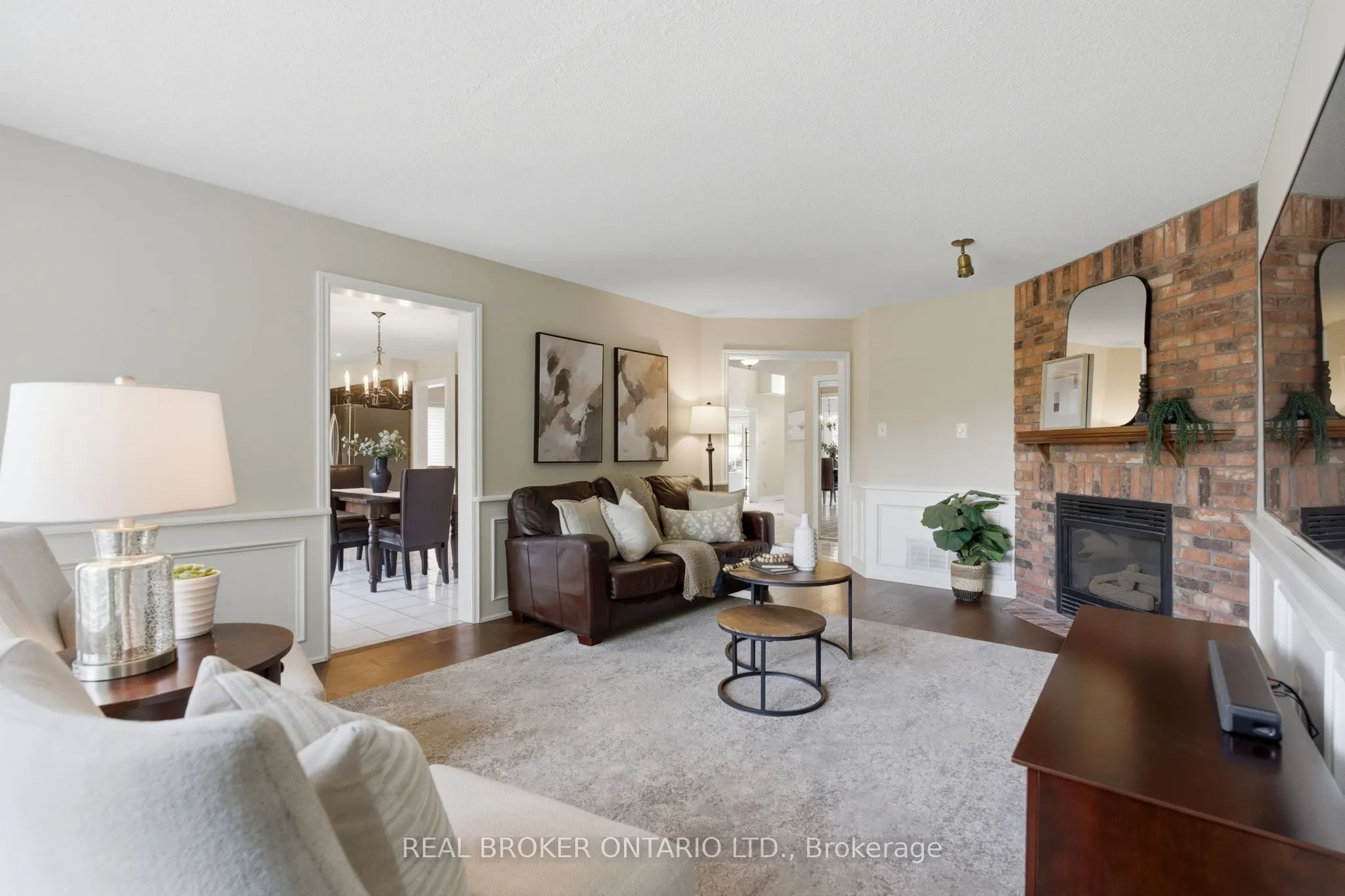 2205 Shaftesbury Court