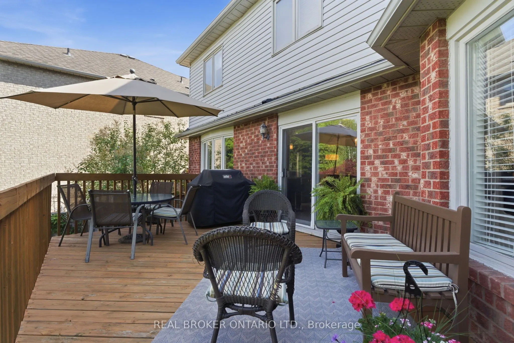 2205 Shaftesbury Court