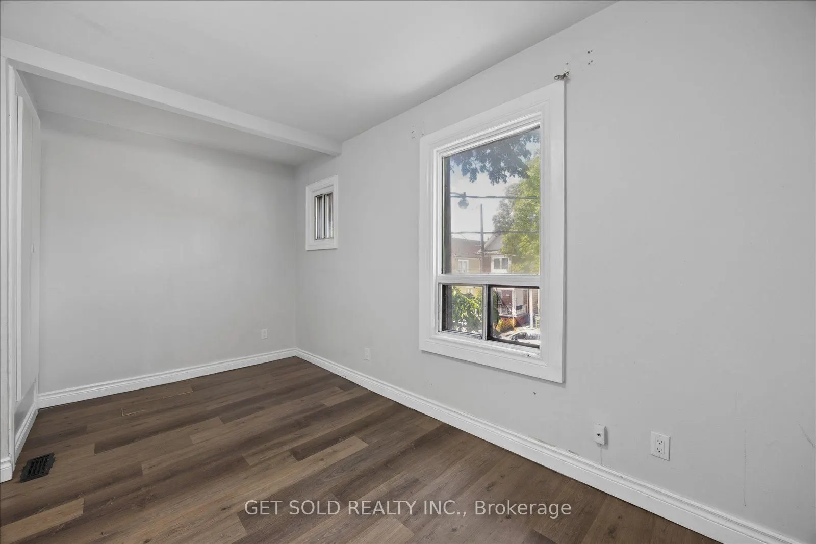 1089-1091 Dovercourt Road