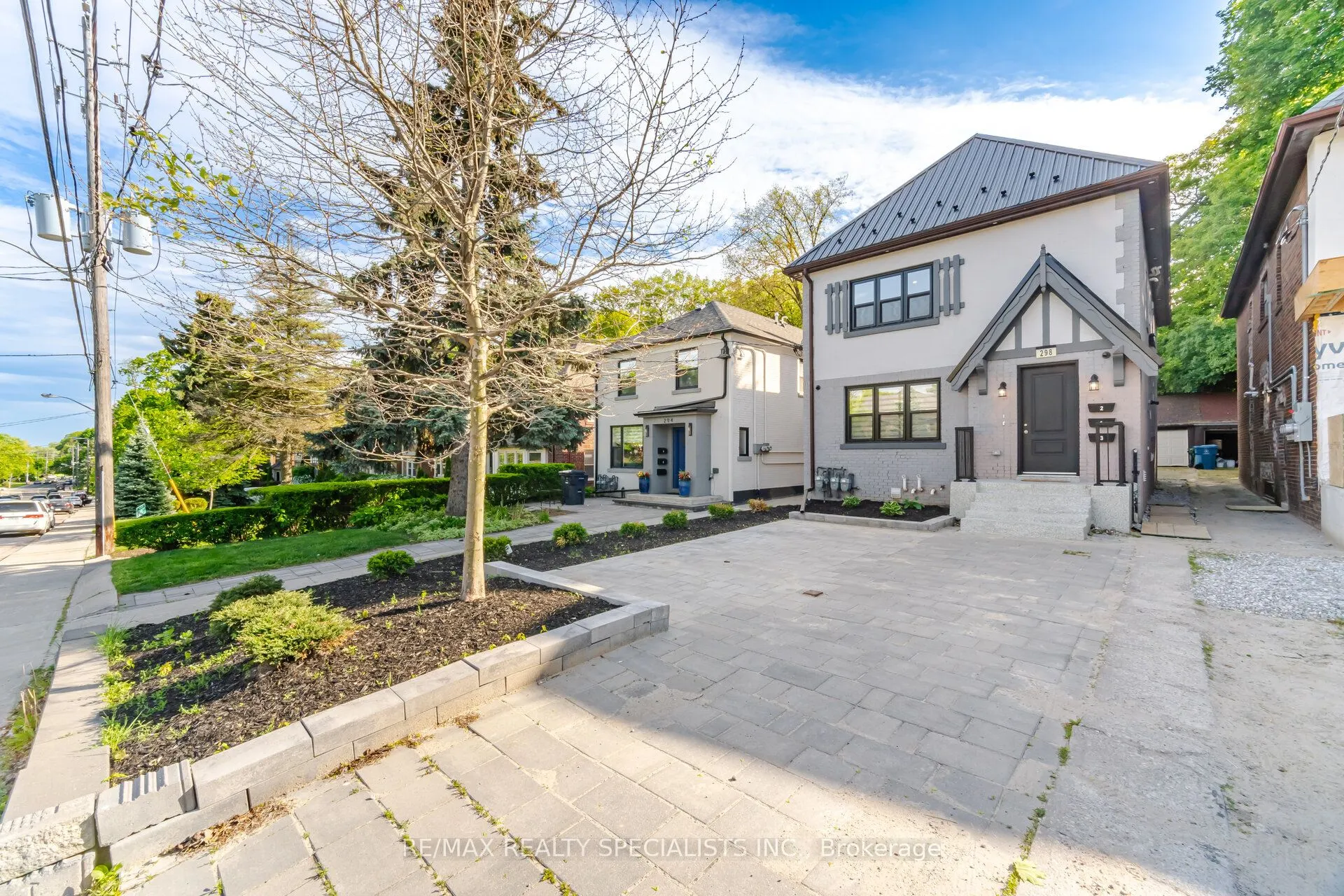 298 South Kingsway