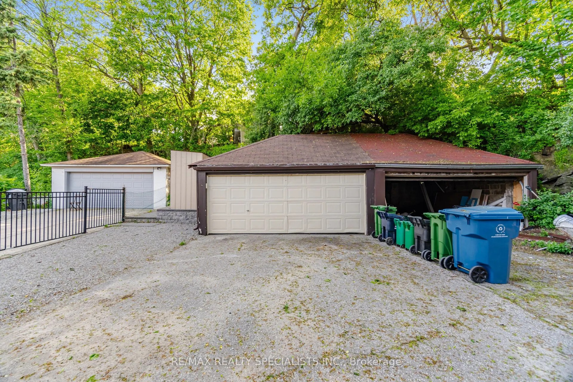 298 South Kingsway