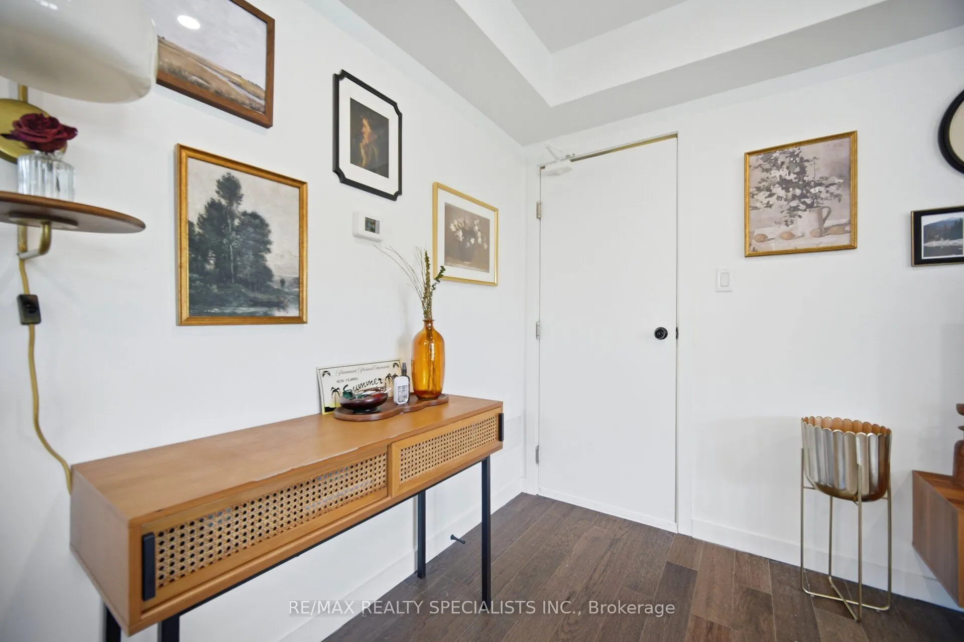 298 South Kingsway