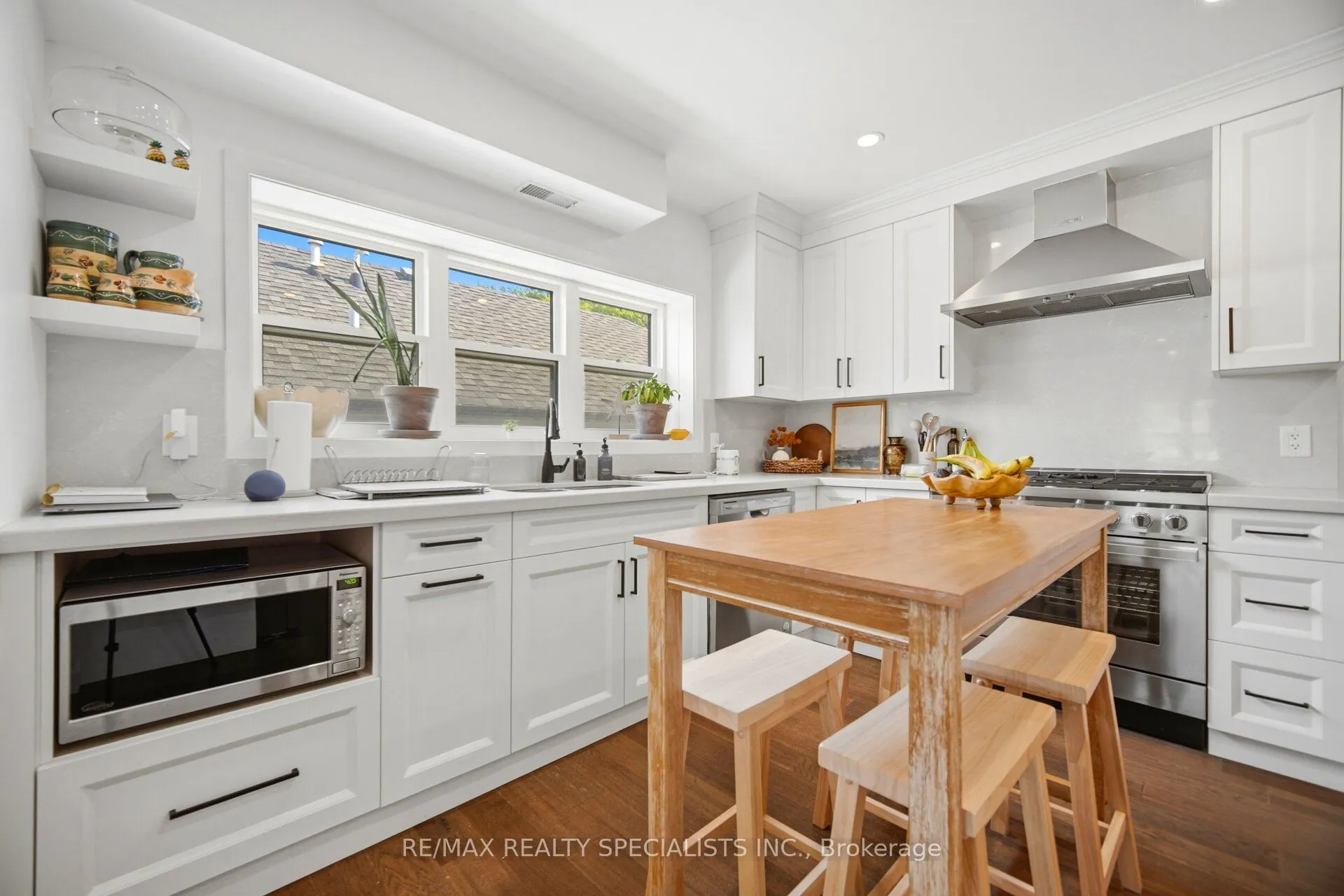 298 South Kingsway