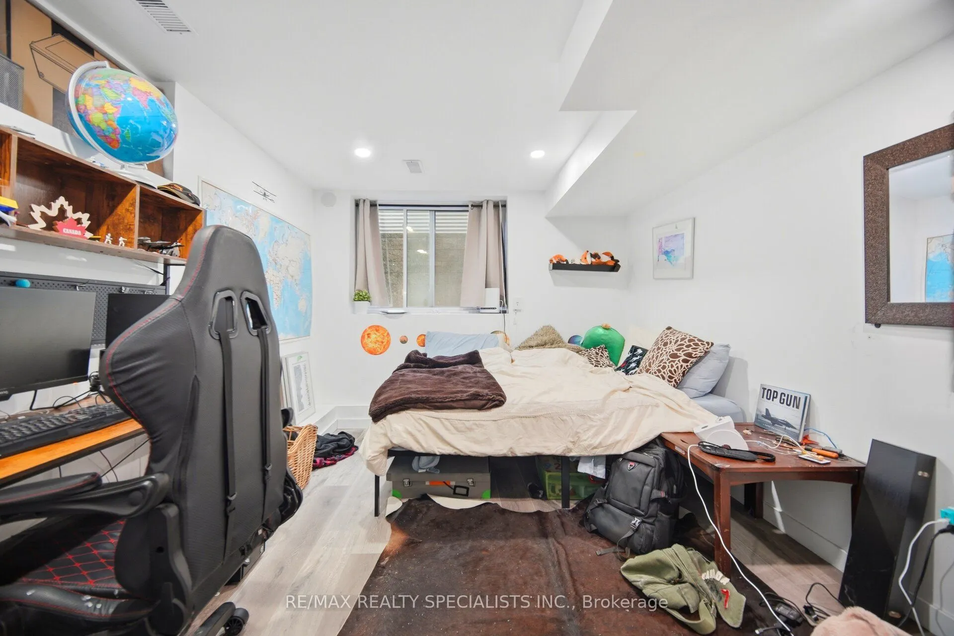 298 South Kingsway