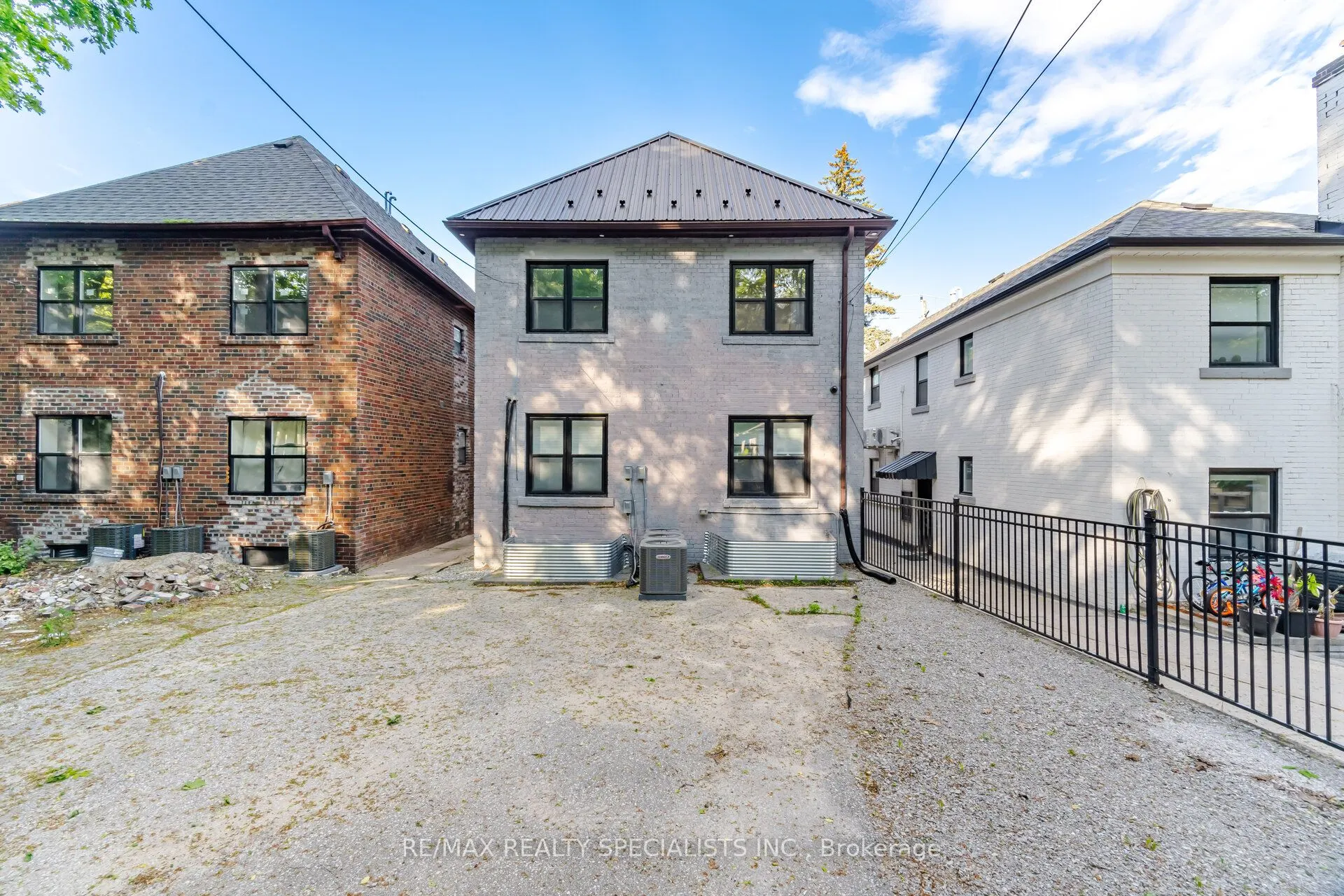 298 South Kingsway