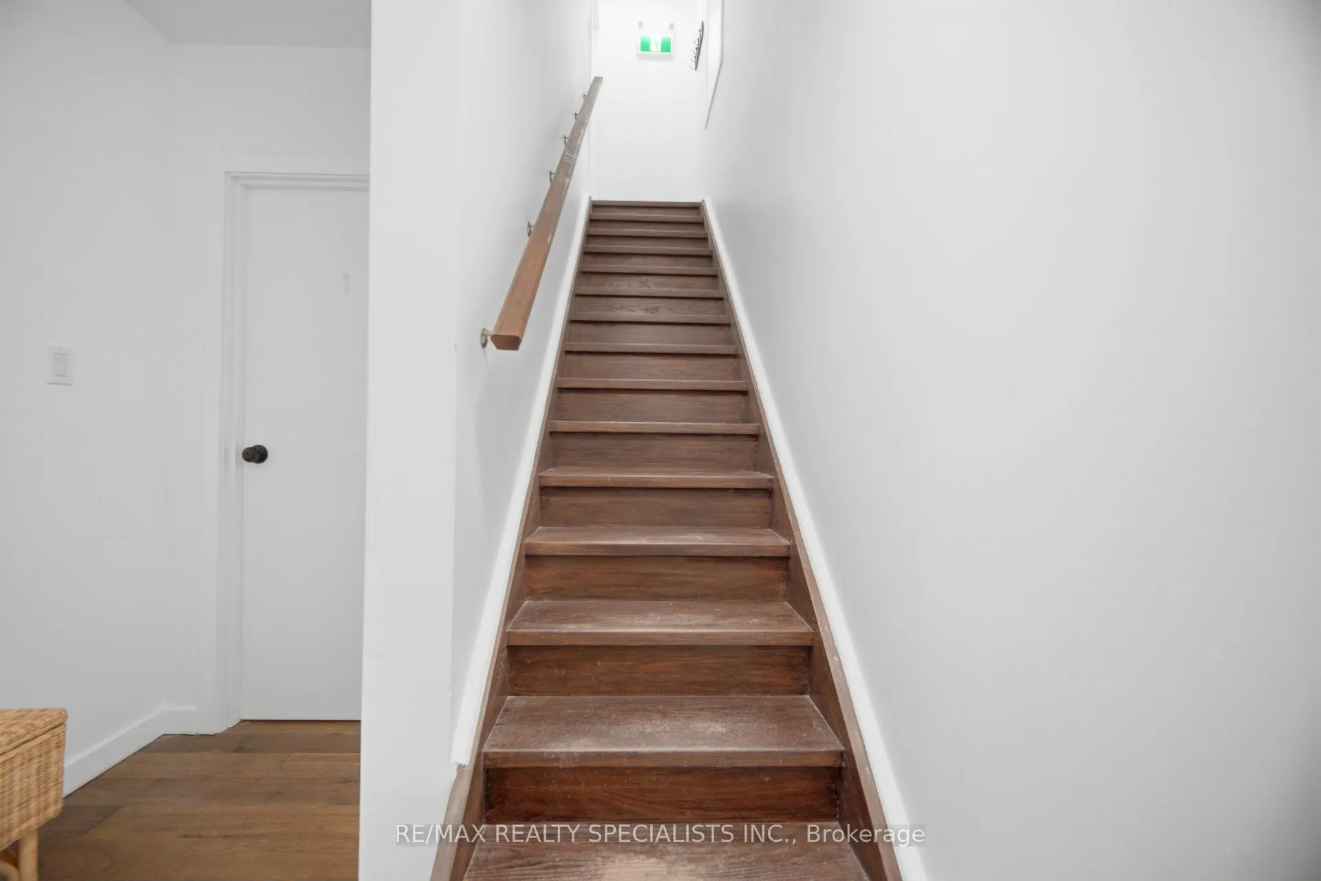 298 South Kingsway