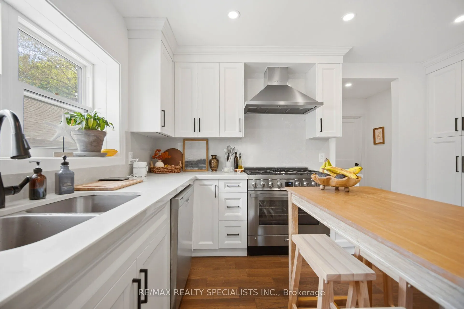 298 South Kingsway