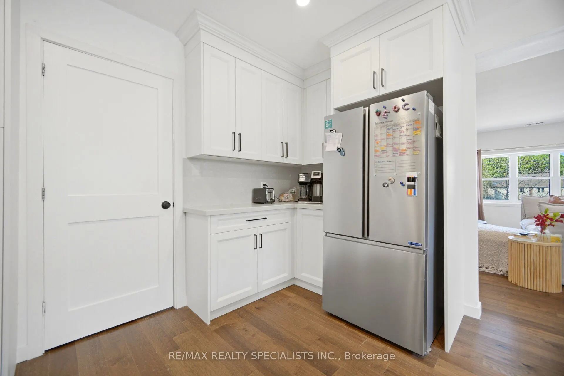 298 South Kingsway