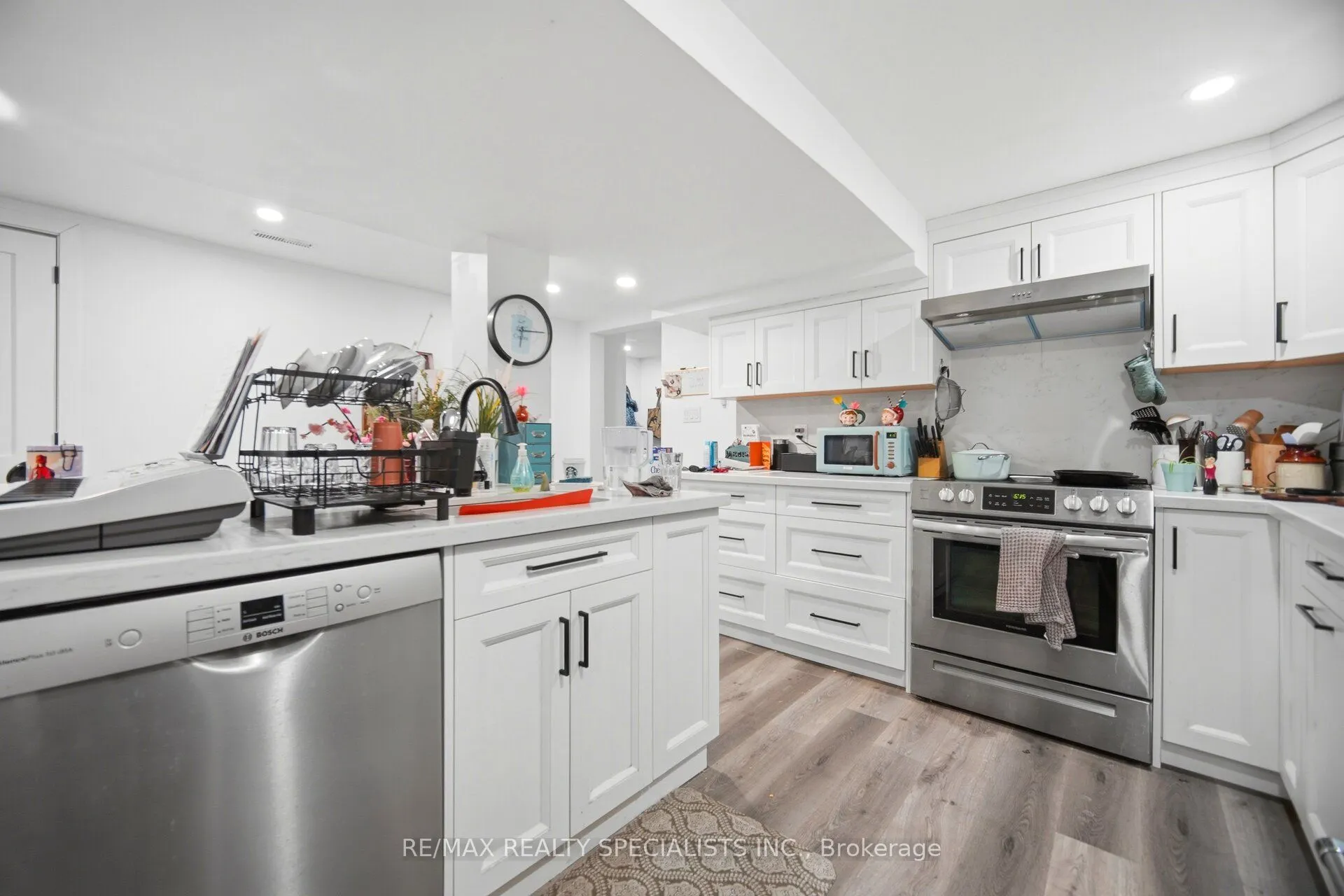 298 South Kingsway