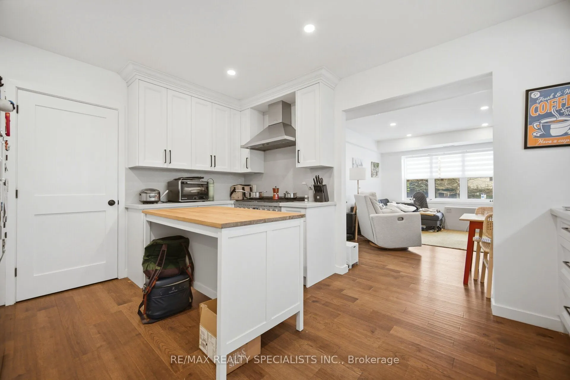 298 South Kingsway