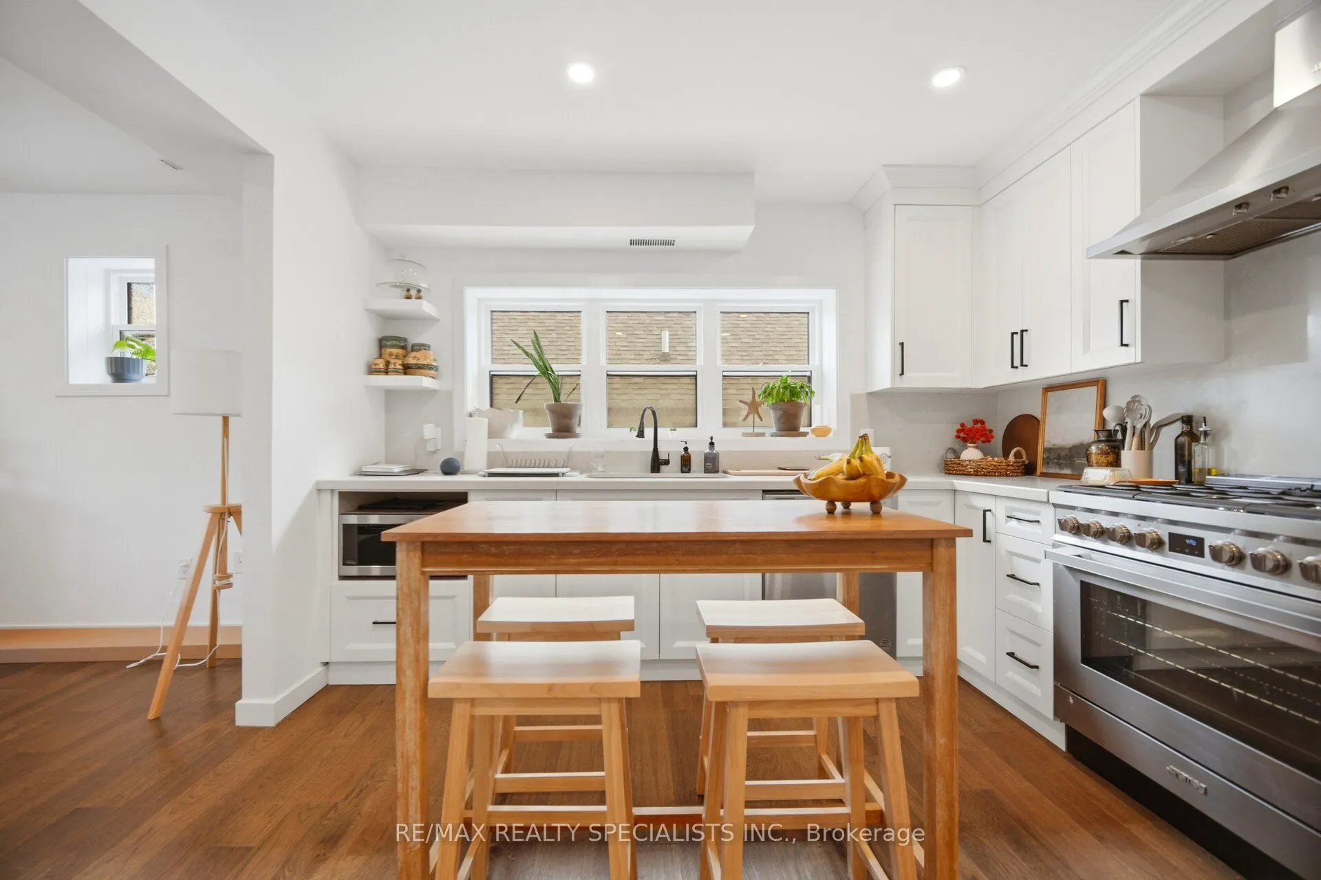 298 South Kingsway