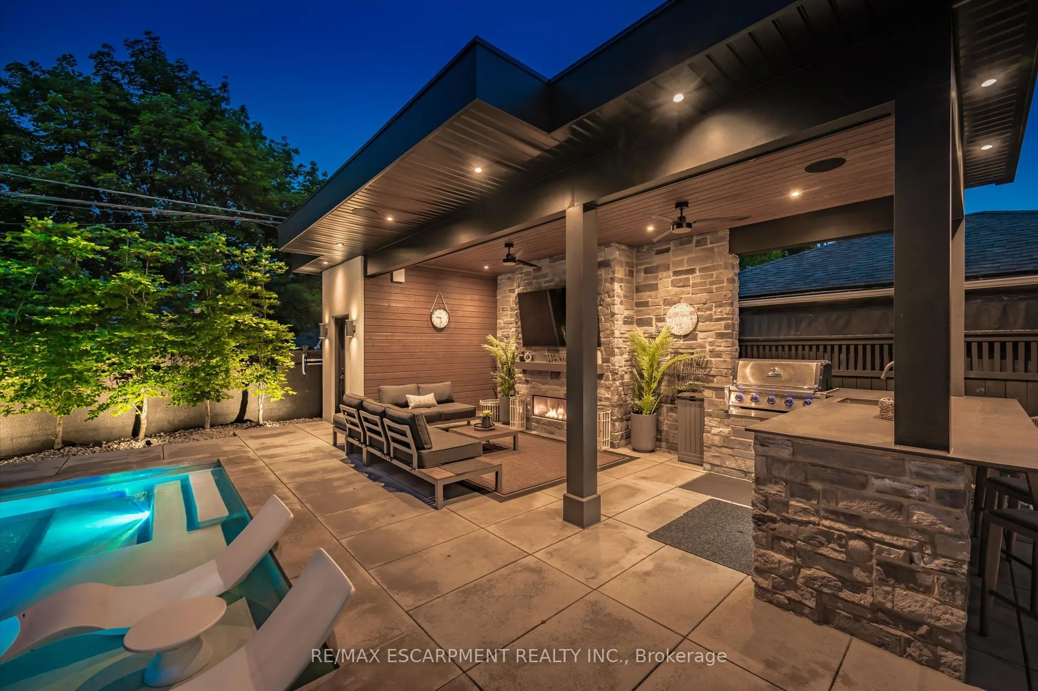 1298 Pinegrove Road