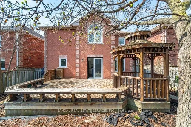 23 Fenflower Court