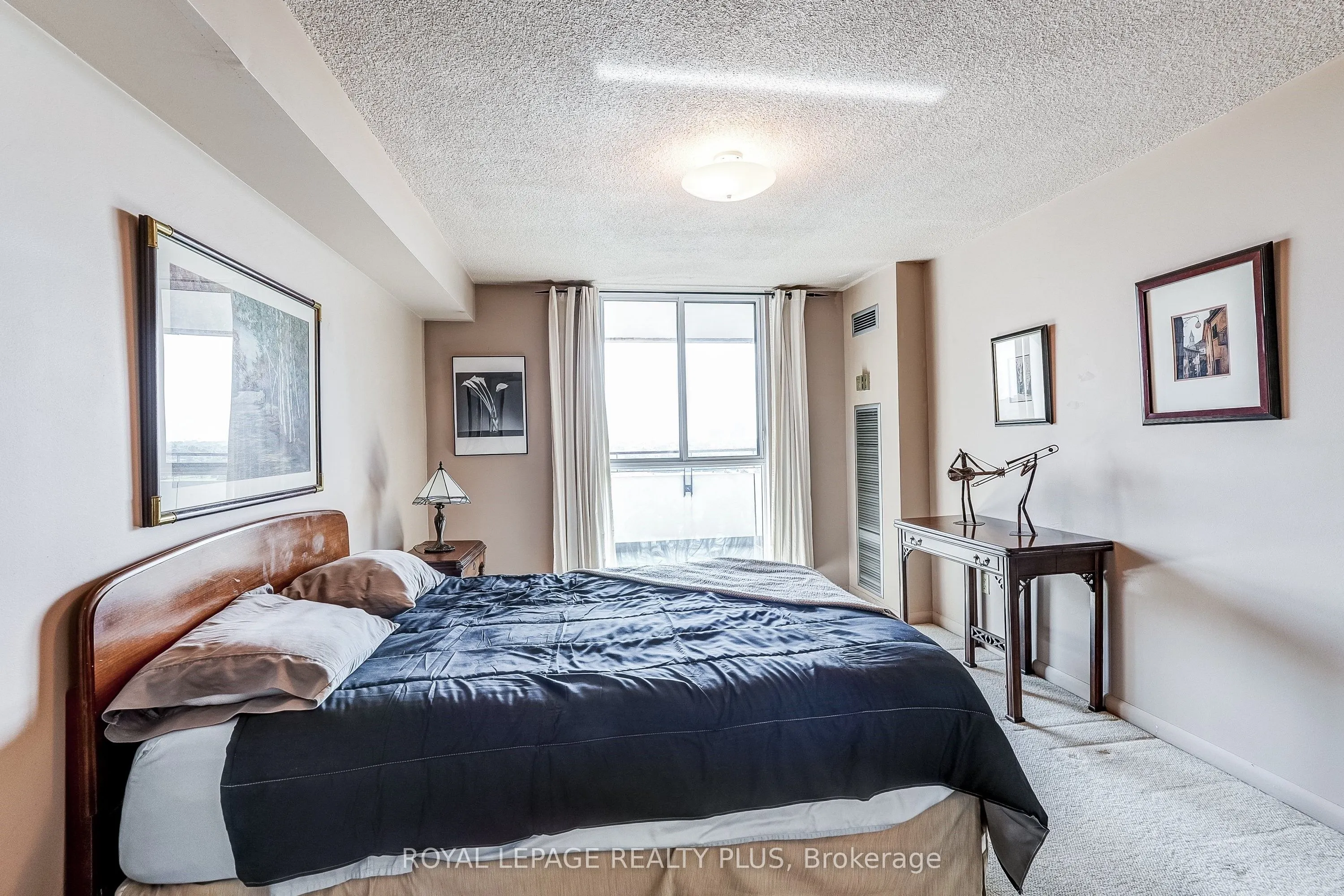 1320 Mississauga Valley Boulevard #906