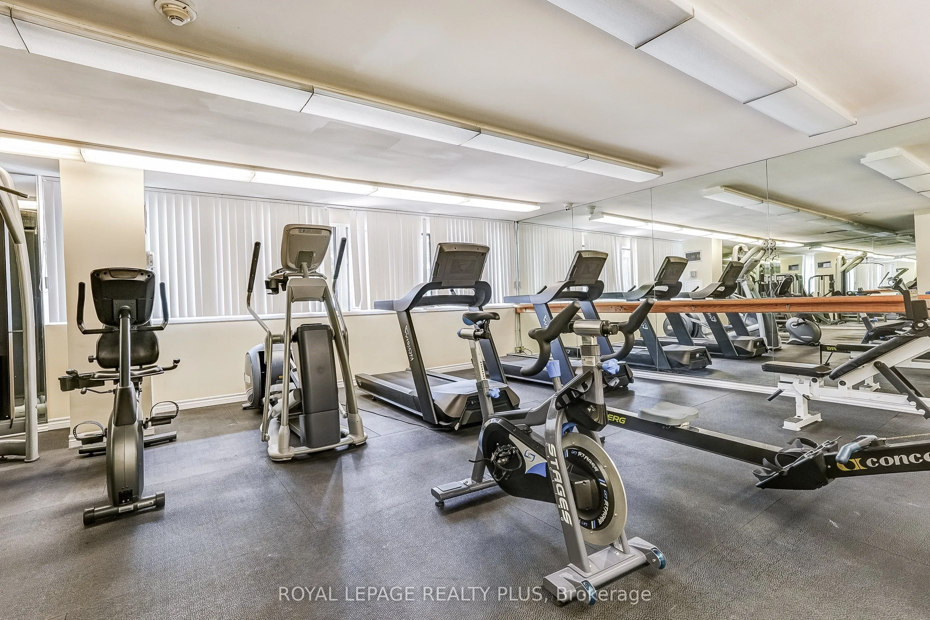 1320 Mississauga Valley Boulevard #906