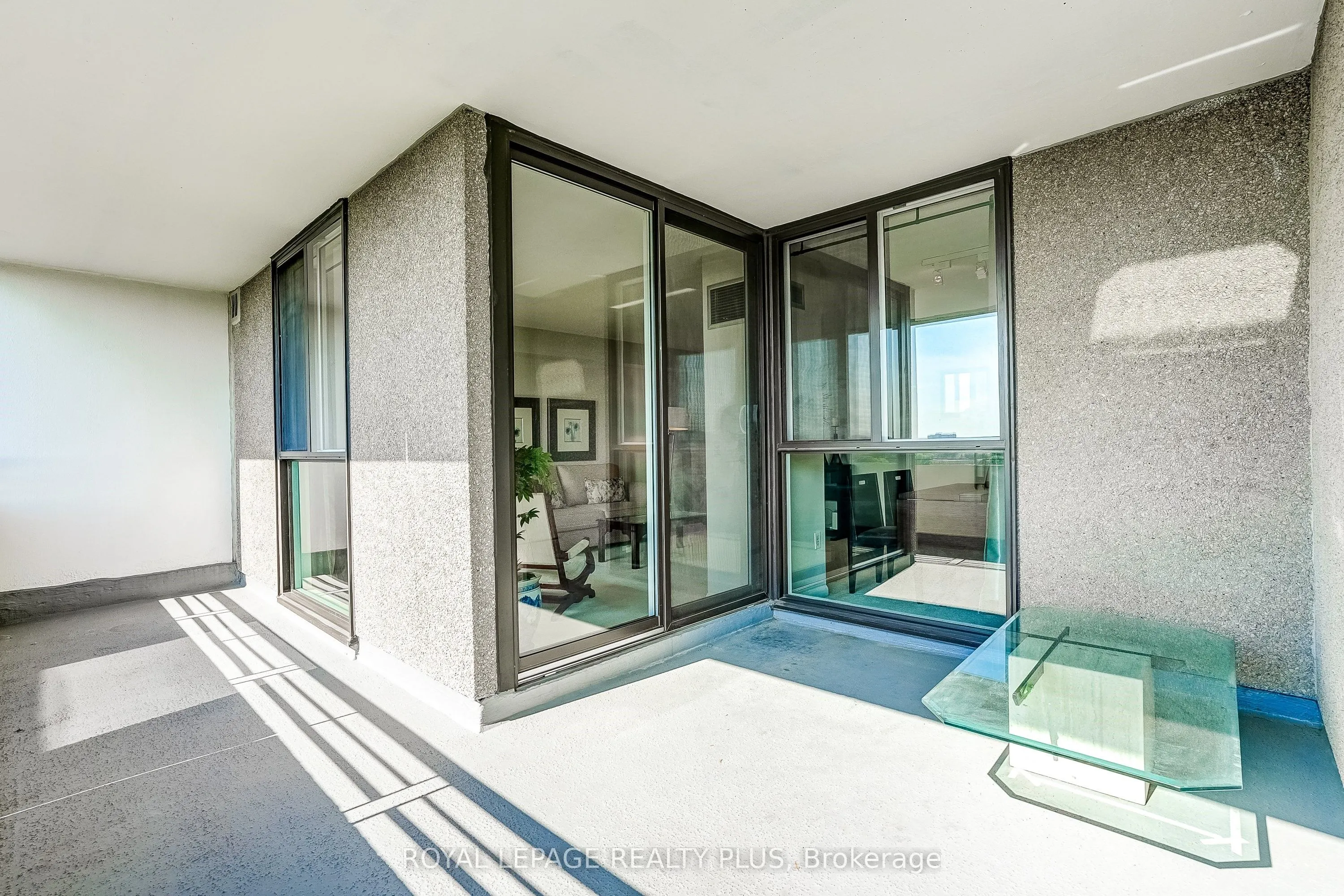 1320 Mississauga Valley Boulevard #906