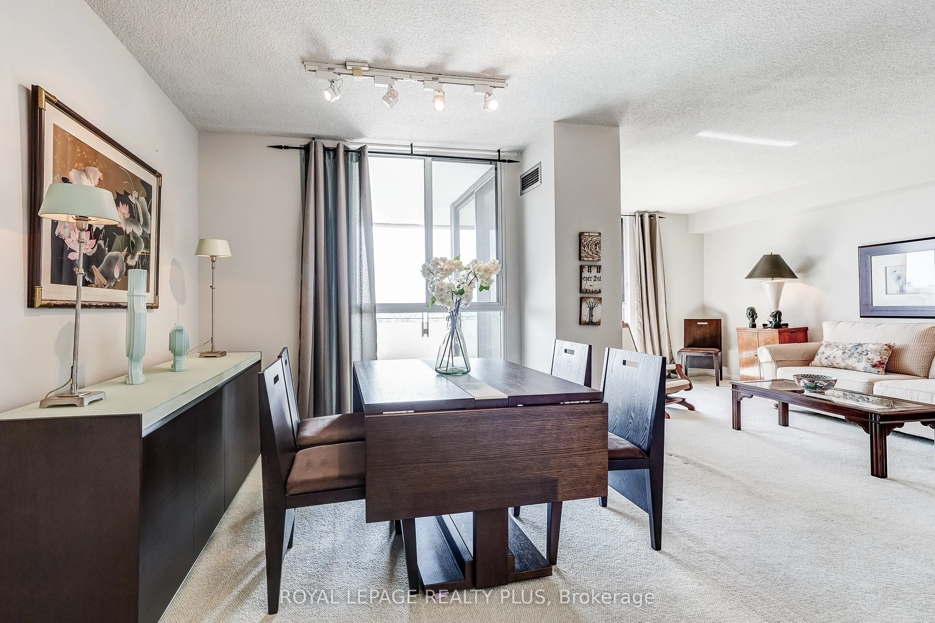 1320 Mississauga Valley Boulevard #906
