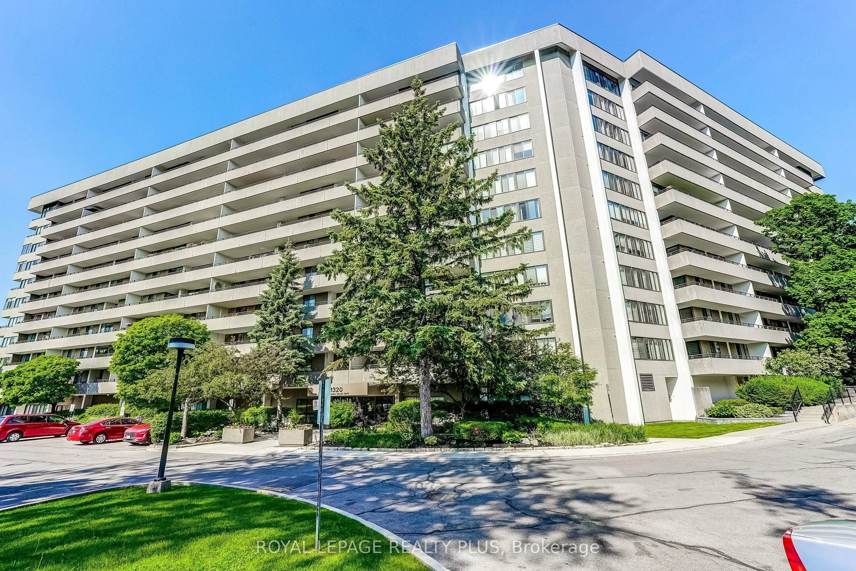 1320 Mississauga Valley Boulevard #906