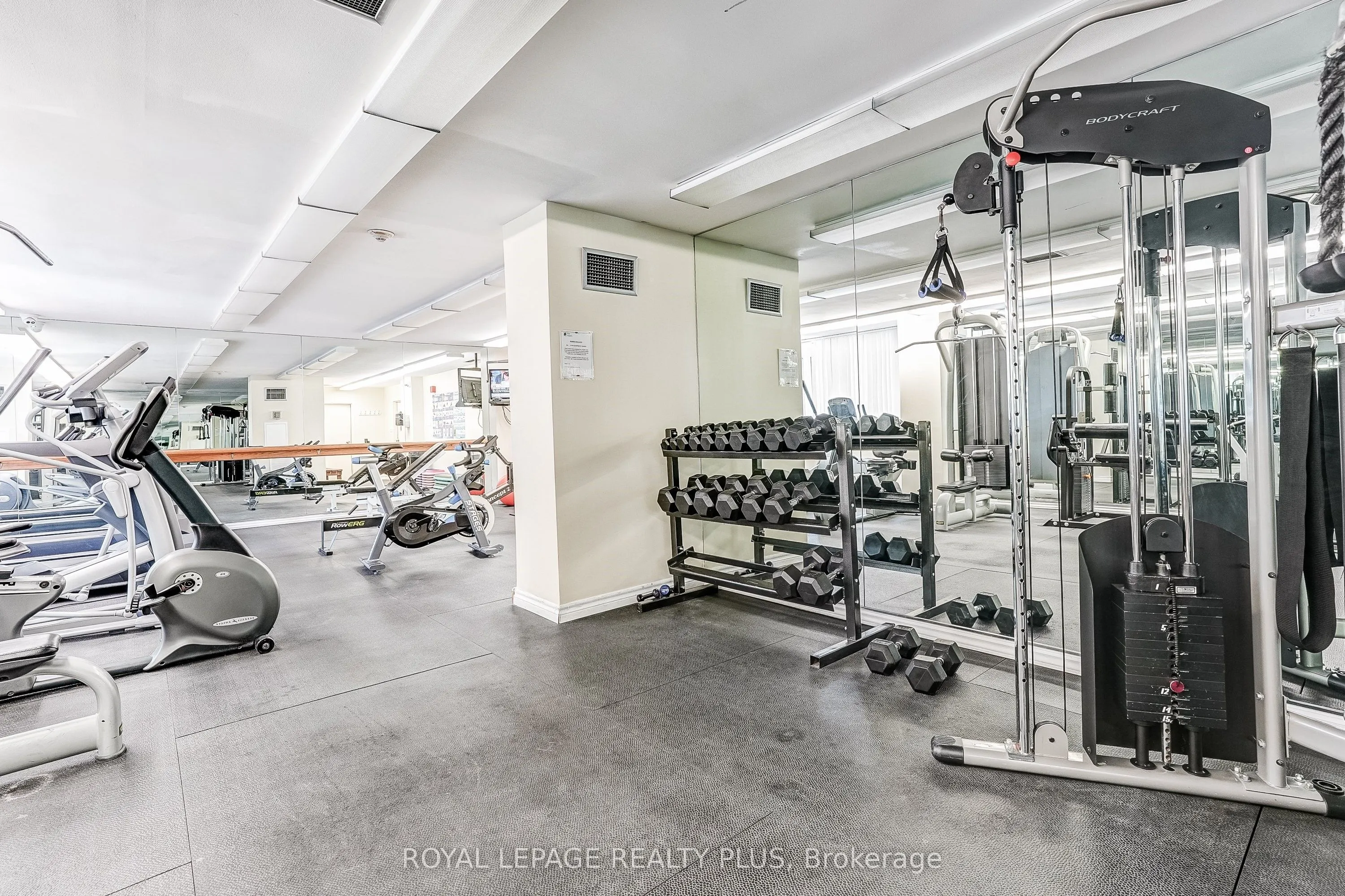 1320 Mississauga Valley Boulevard #906