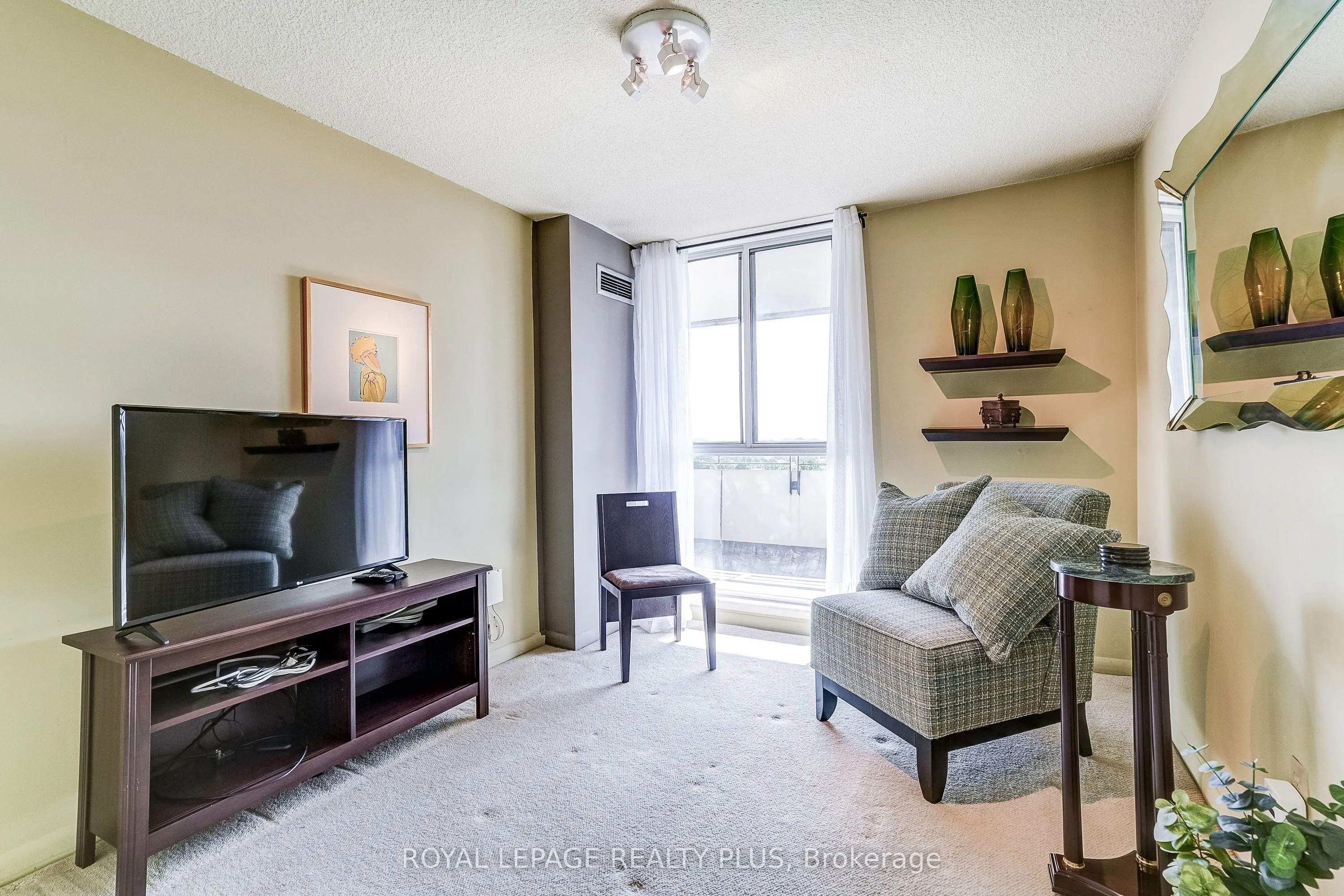 1320 Mississauga Valley Boulevard #906