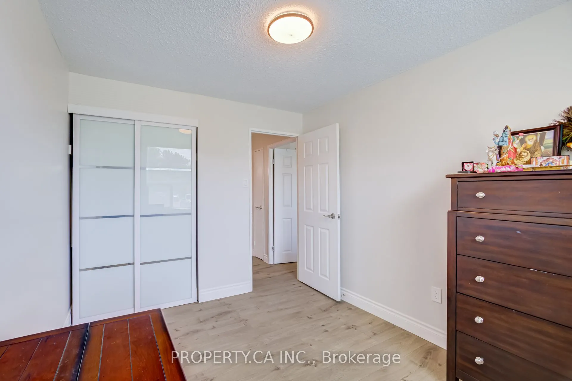 966 Inverhouse Drive #109