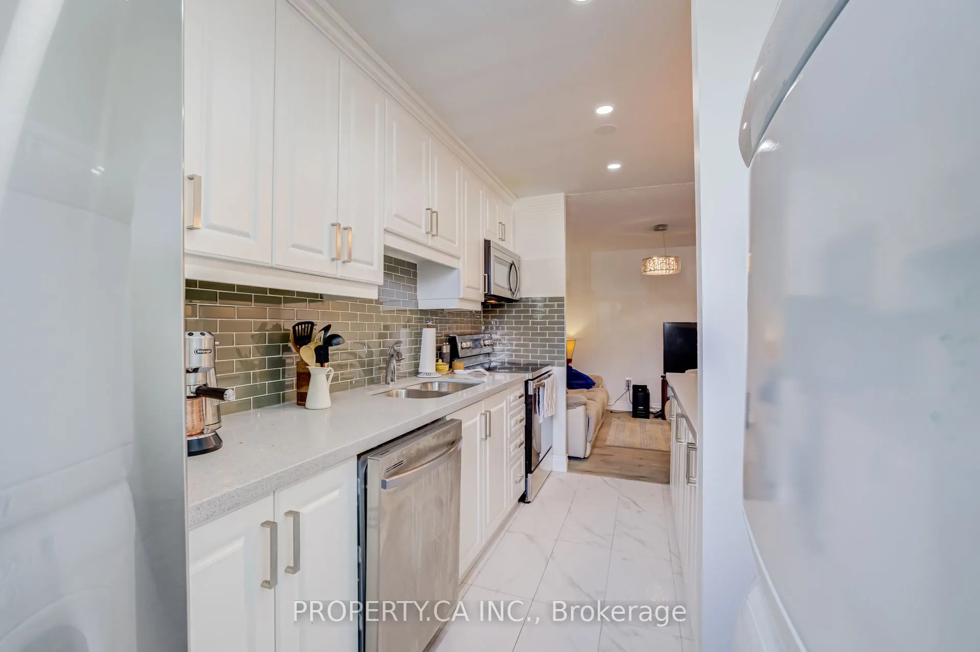966 Inverhouse Drive #109