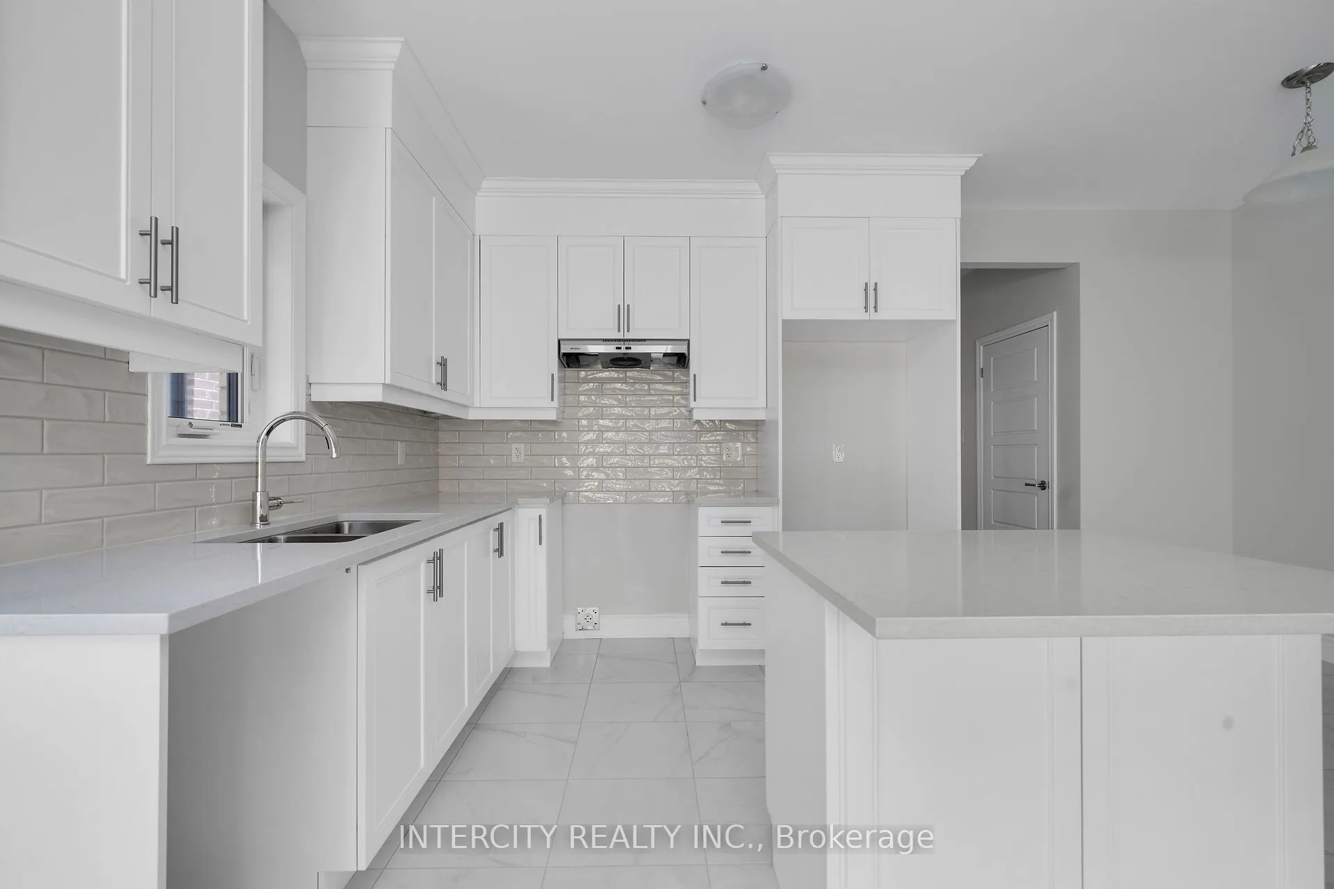 3 Ruby Lane