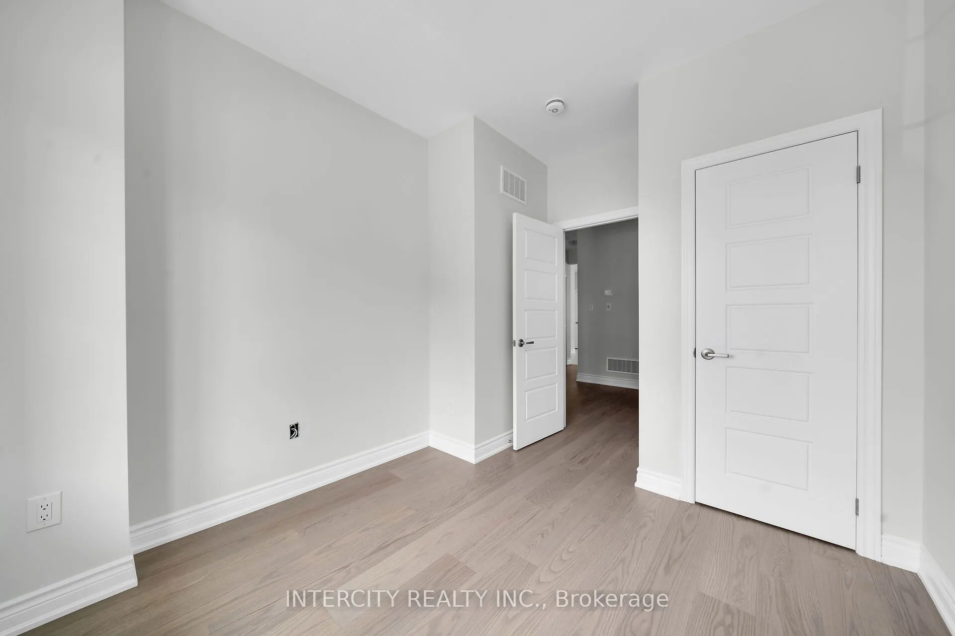 3 Ruby Lane