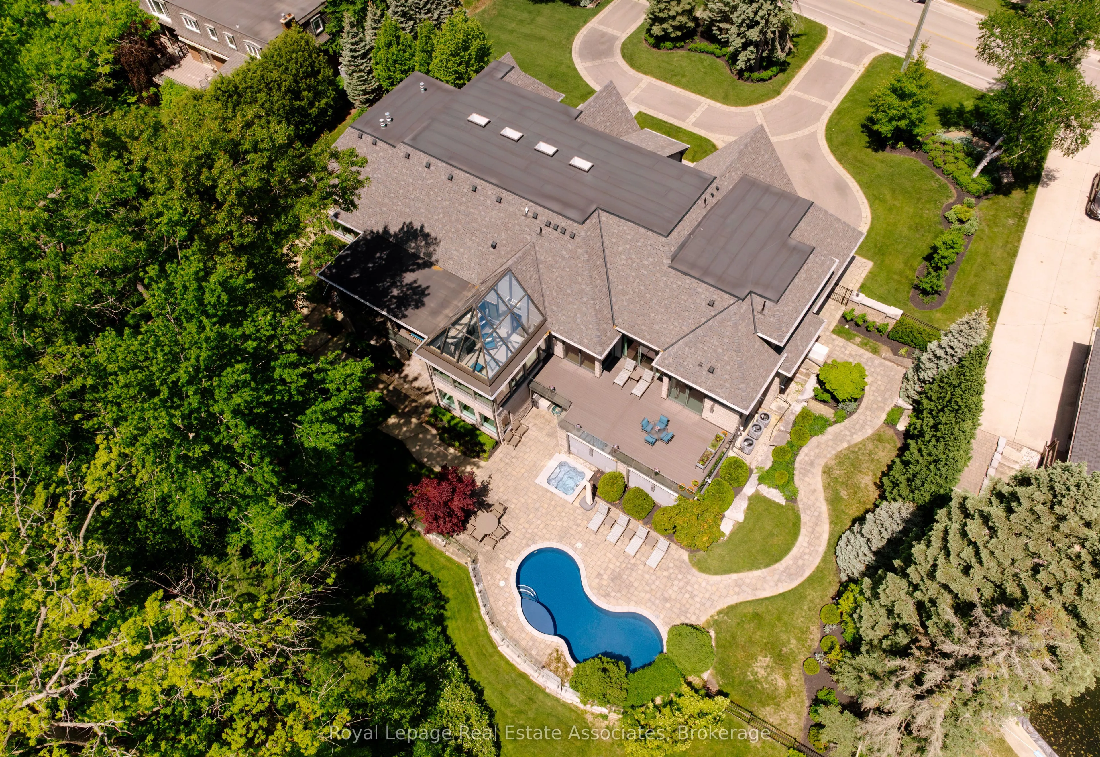 1412 Birchwood Drive