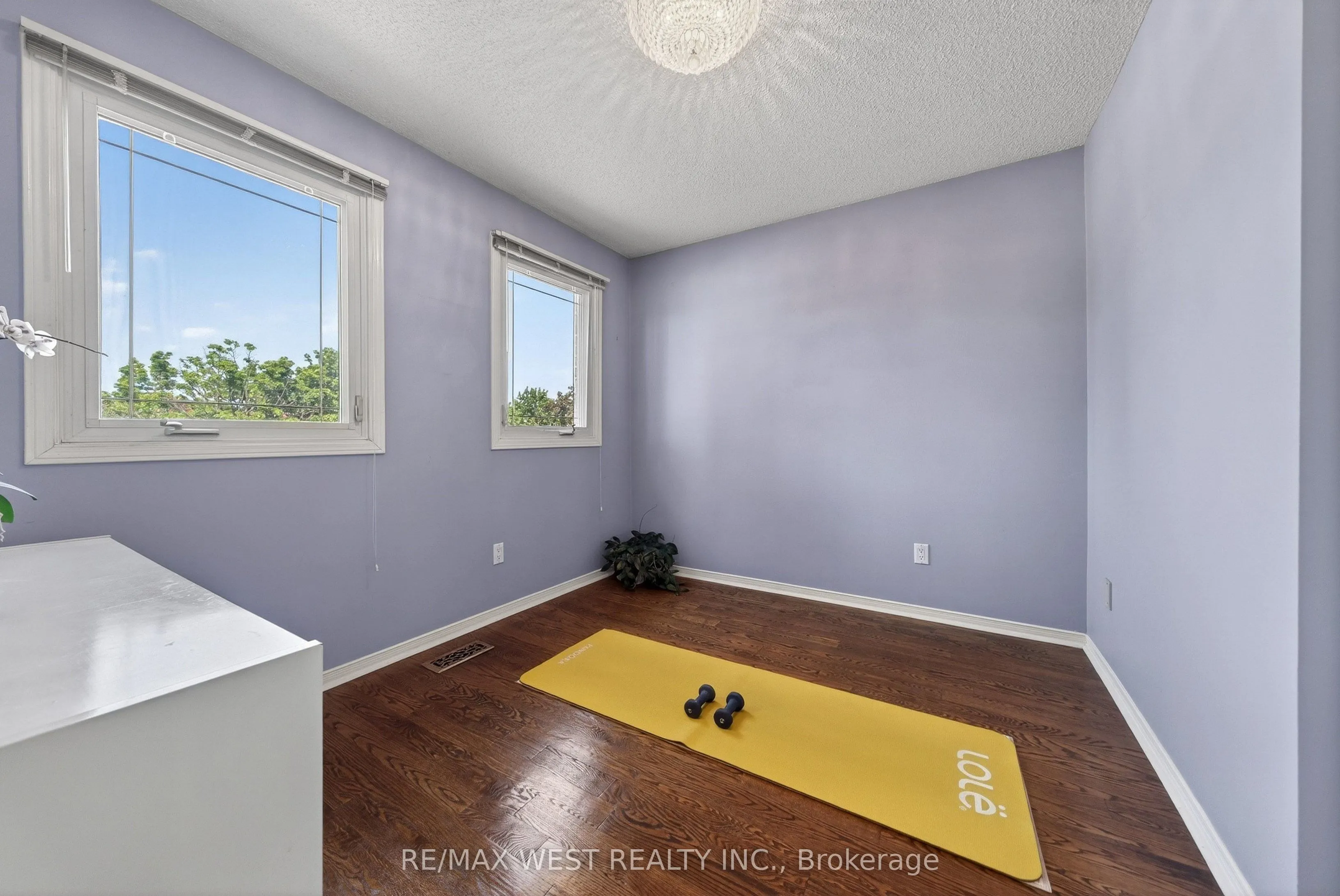 88 Palomino Drive