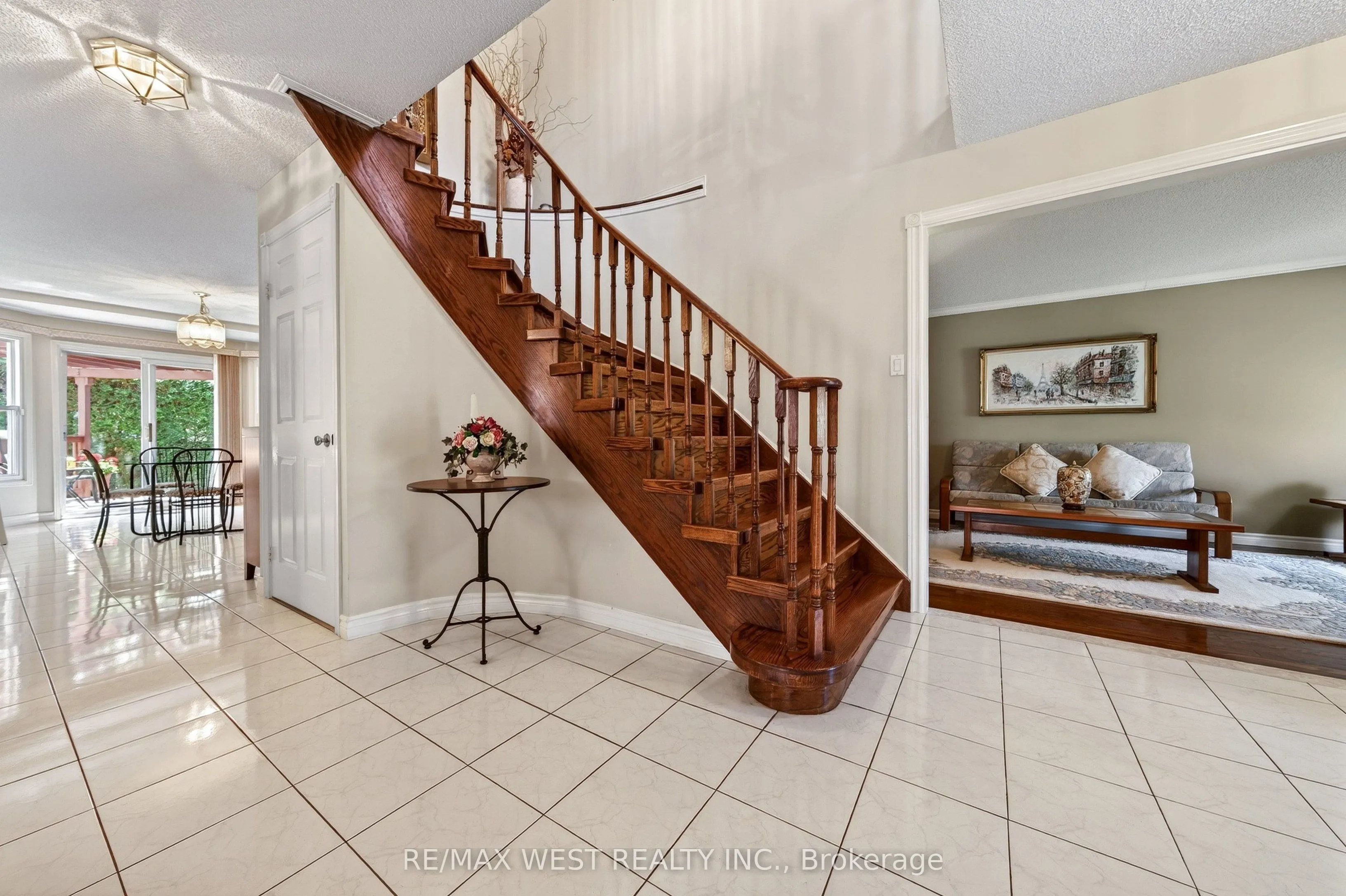 88 Palomino Drive