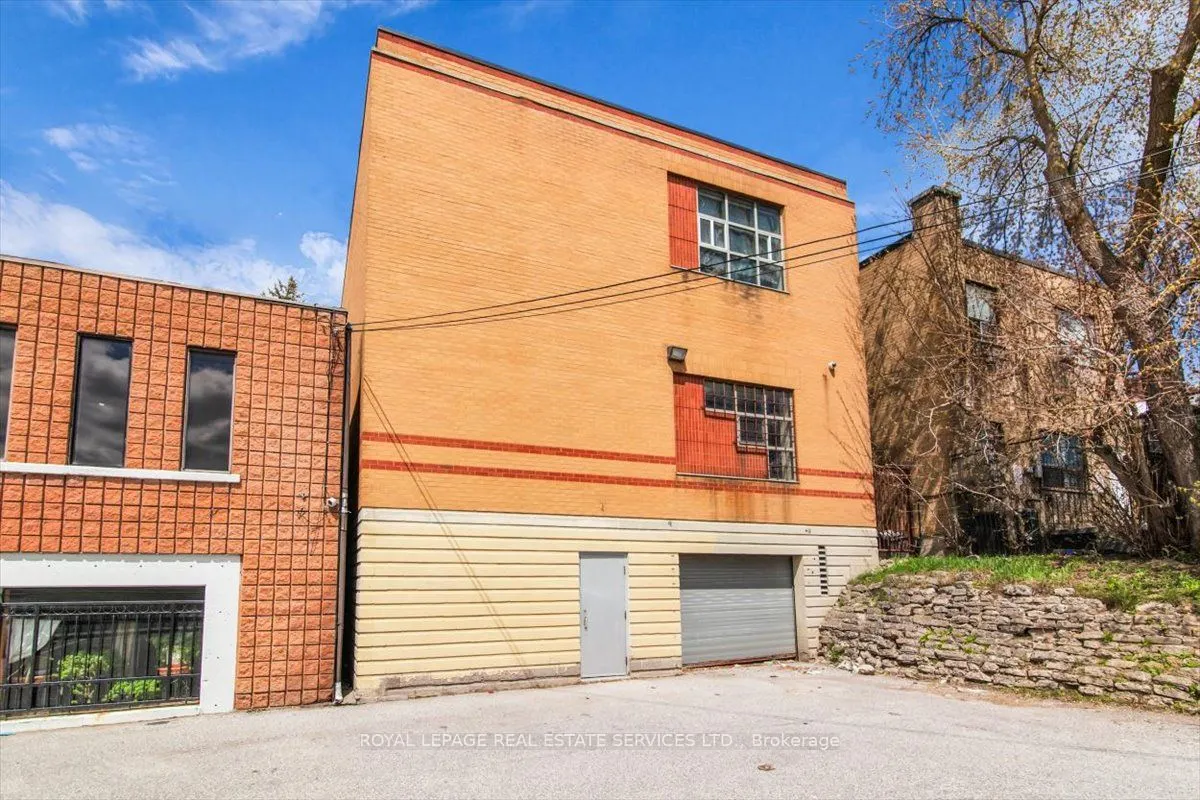 2547A Eglinton Avenue W