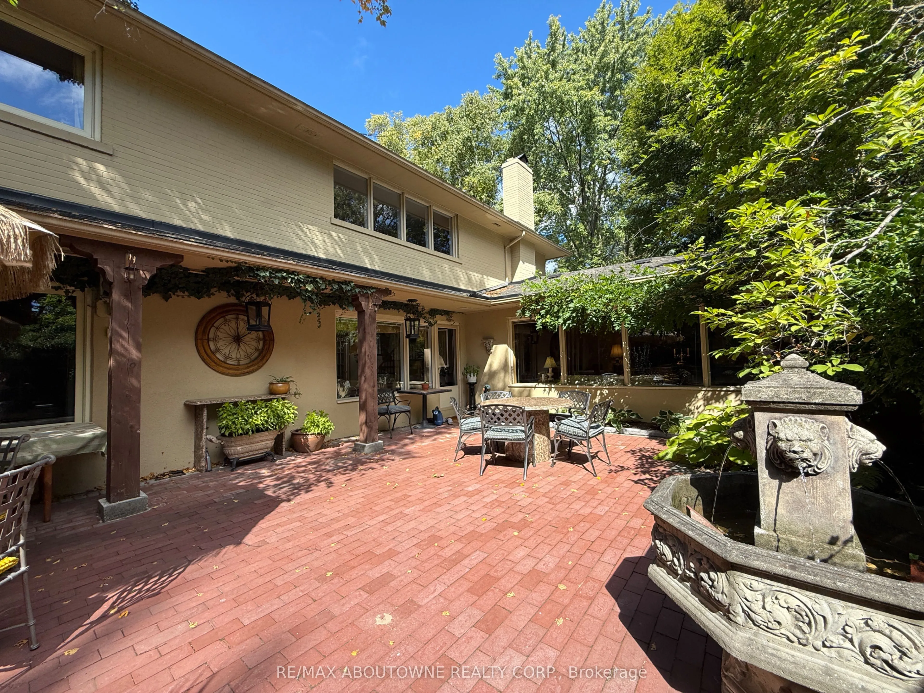 150 Cairncroft Road